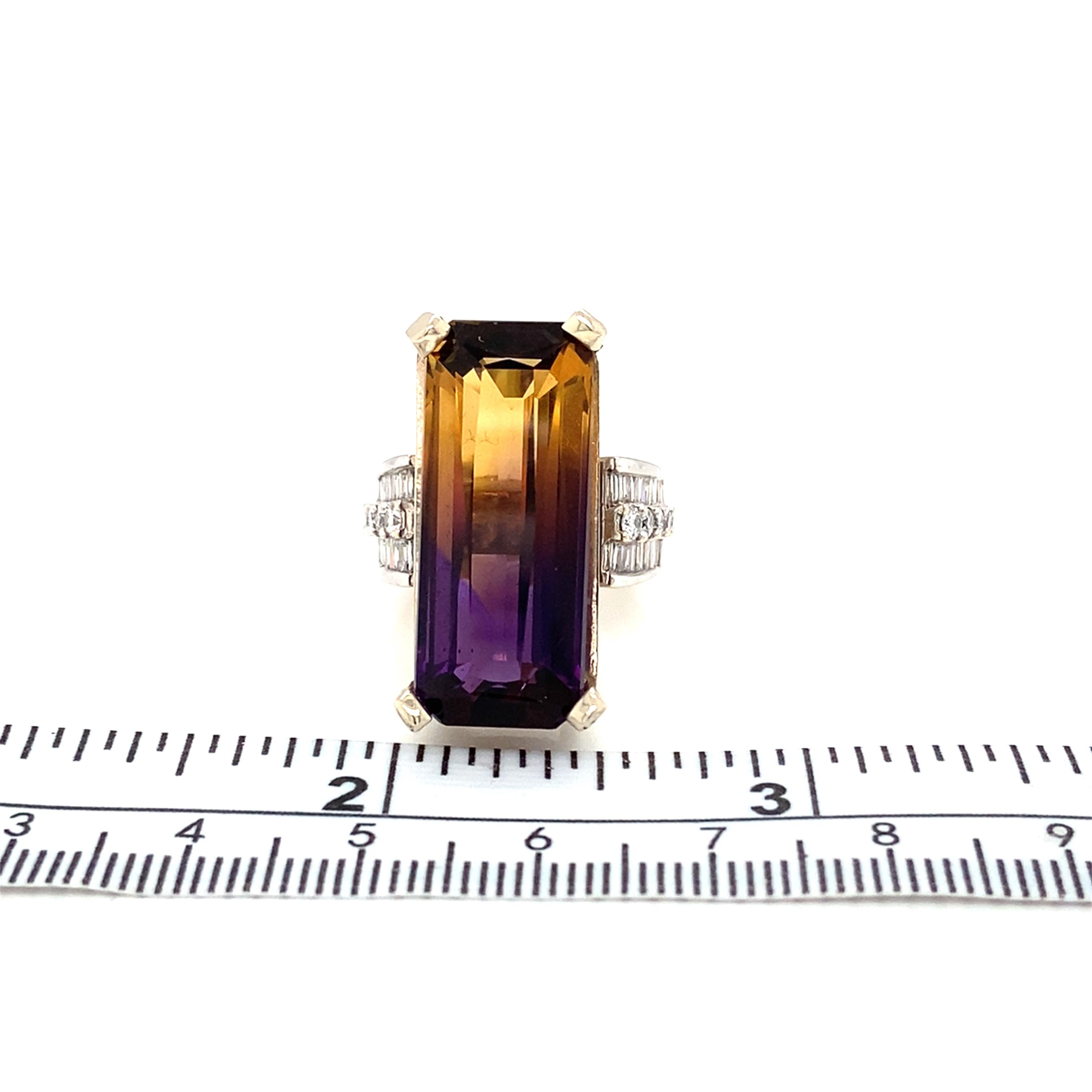 13 Carat Emerald Cut Ametrine and 14K White Gold Cocktail Ring in vendita 1