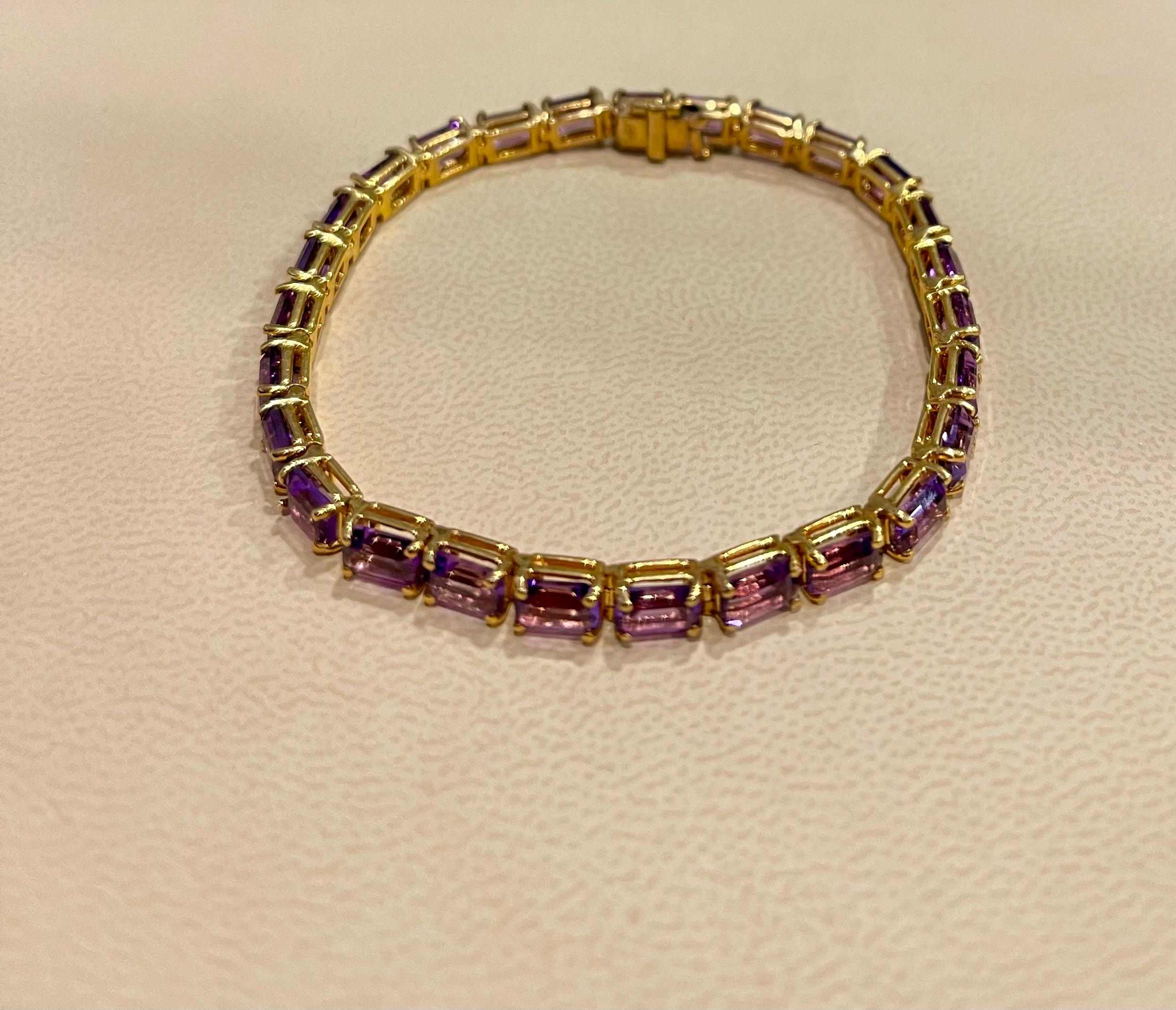 13 Carat Genuine Natural Amethyst Tennis Bracelet 14 Karat Yellow Gold For Sale 1