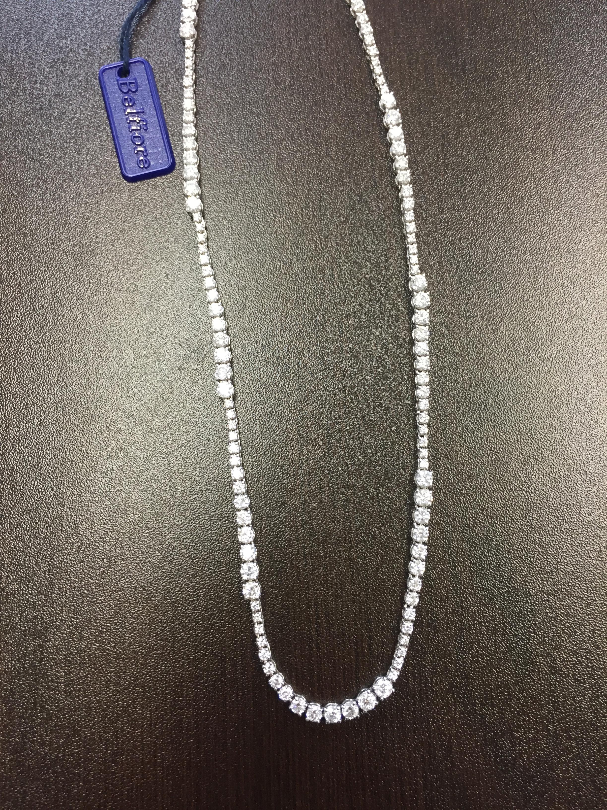 13 Carat Graduated Diamond Necklace  In New Condition For Sale In Great Neck, NY