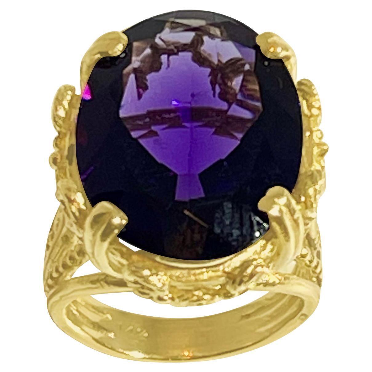 13 Carat Oval Bolivian Amethyst Cocktail Ring in 14 Karat Yellow Gold For Sale