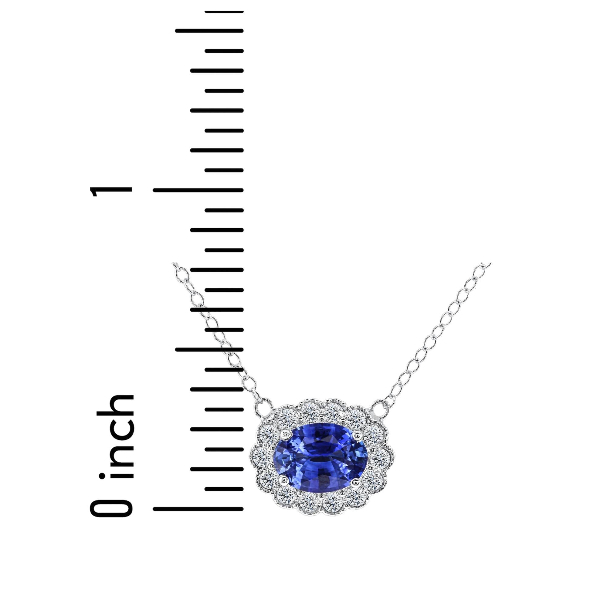 Contemporaneo 1.3 Carat Oval Sapphire Pendant in 0.40 Ct Diamond Halo in 18k White Gold ref928 in vendita