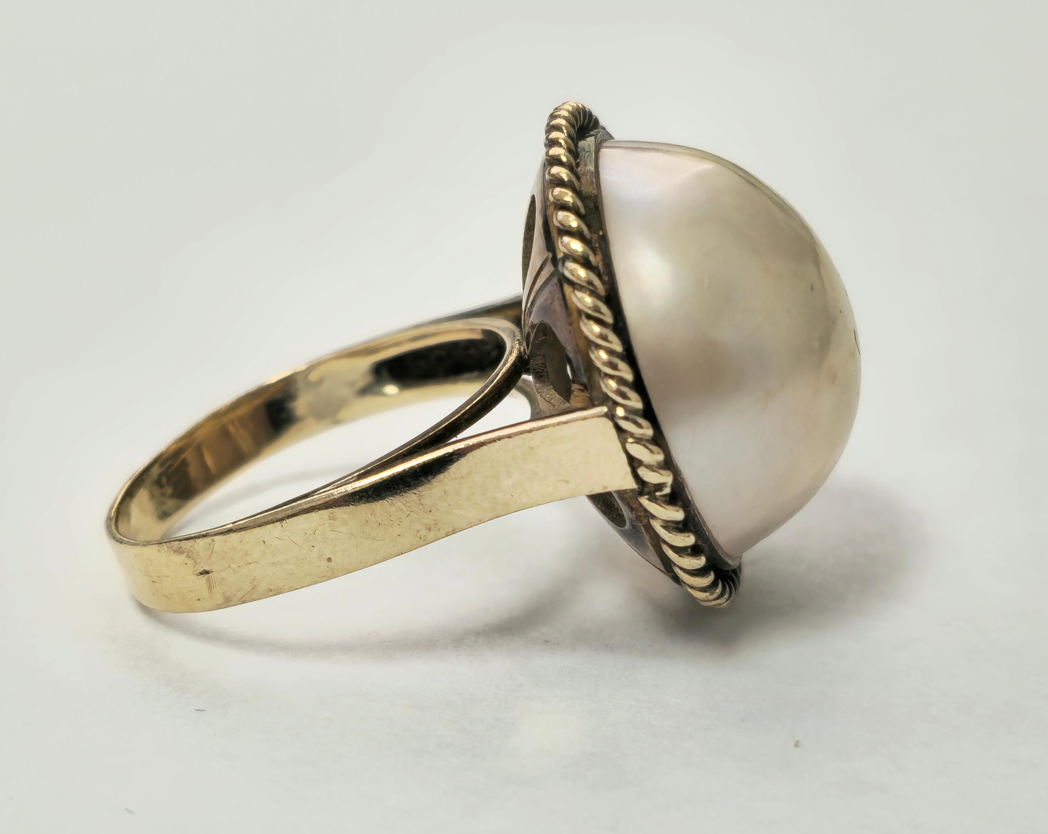 Victorian 13 Carat Pearl Set in 18k Yellow Gold Ring  For Sale