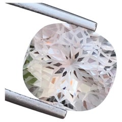 Jolie topaze naturelle taille fleur de 13 carats pour la fabrication de bijoux 