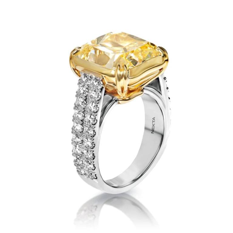 13 Carat Radiant Cut Diamond Engagement Ring GIA Certified FY VS2 In New Condition For Sale In New York, NY