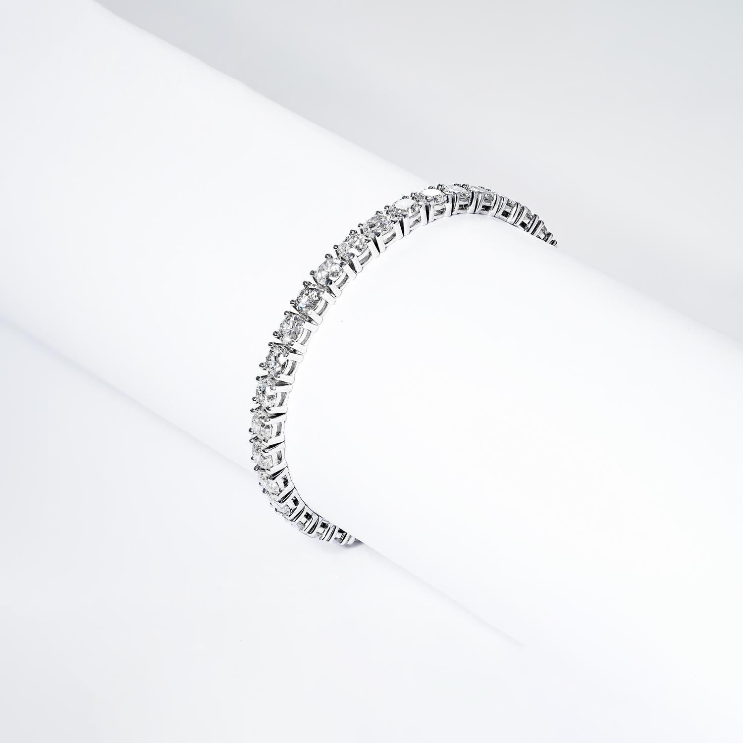 13 Karat Runder Brillant Einreihiges Diamant-Tennisarmband Zertifiziert (Rundschliff) im Angebot
