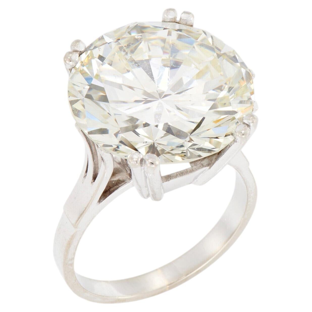 13 Carat Round Brilliant Statement Brilliant White VS 14K White  Diamond Ring For Sale