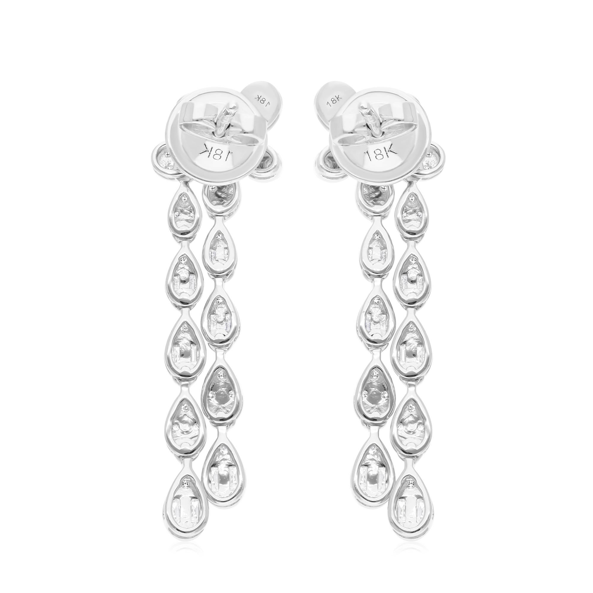 1.3 Carat SI/H Round Baguette Brilliant Cut Diamond Earrings 18 Karat White Gold In New Condition For Sale In Diera, Dubai