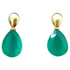 13 Carats Faceted Pear Shape Natural Green Onyx 14 Kt Gold Top Stud Earrings