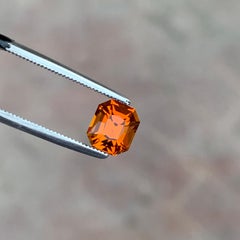 1,3 carati di Citrino di Madeira, colore arancio dorato e miele, gemma sfusa per gioielli