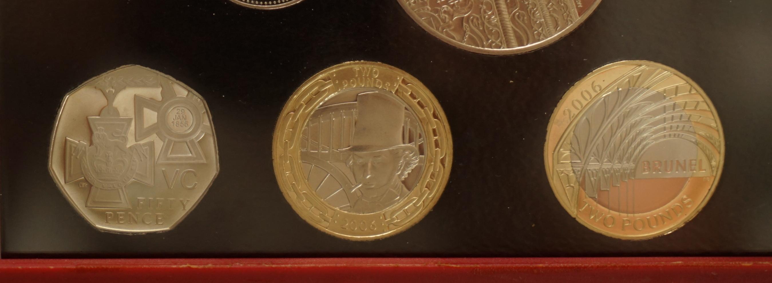 13 Coin Royal Mint 1926, 2006 Queen Elizabeth Proof Set with £5 Vivat Regina 7