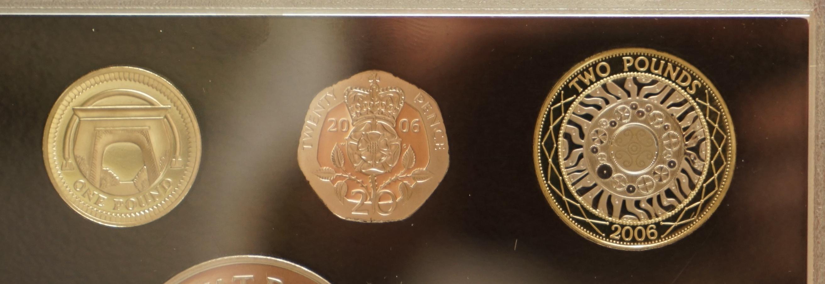 13 Coin Royal Mint 1926, 2006 Queen Elizabeth Proof Set with £5 Vivat Regina 8
