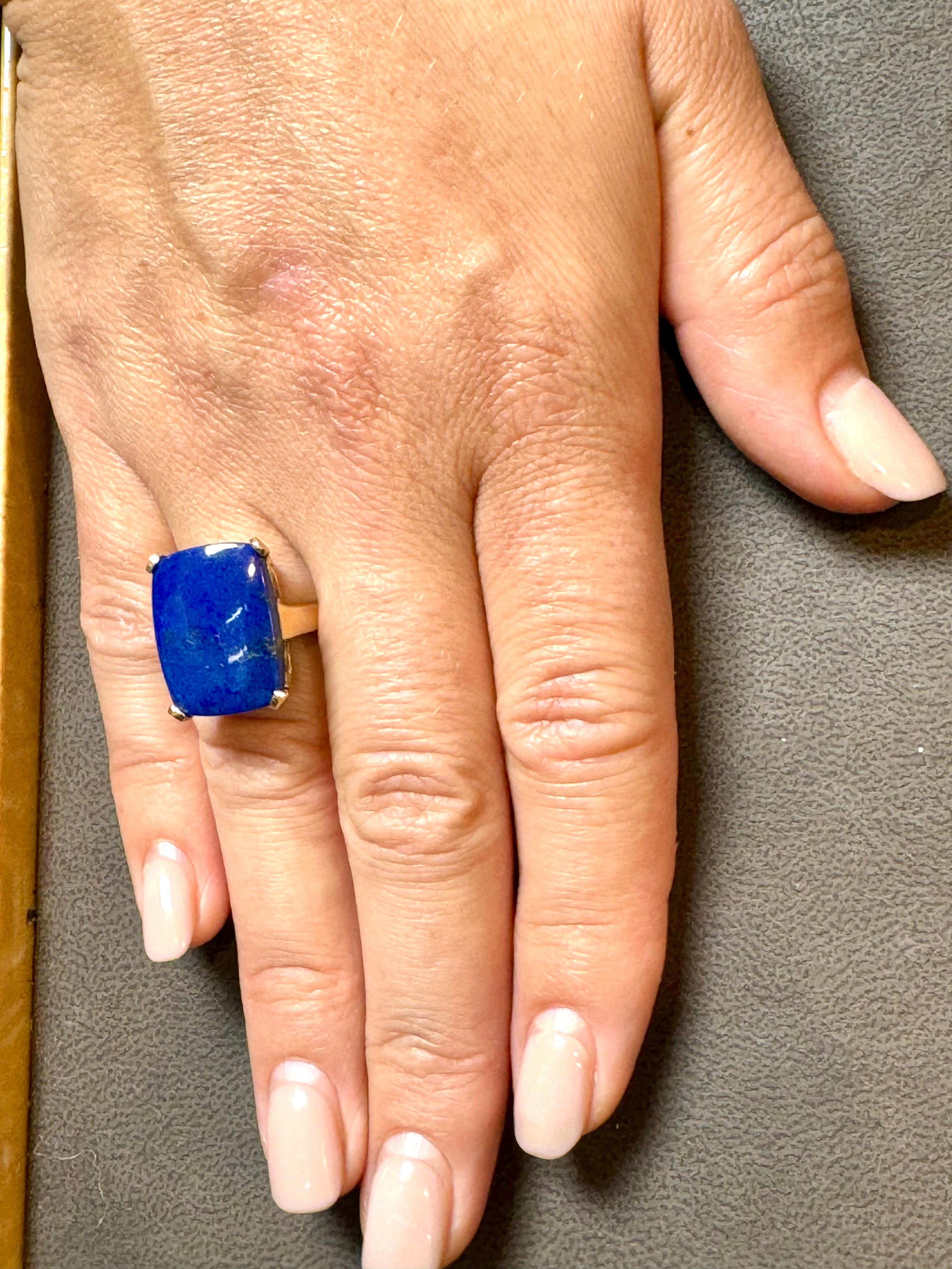 13 Ct Emerald cut Natural Lapis Lazuli Ring in 14 Kt Yellow Gold, Estate Size 8 For Sale 10