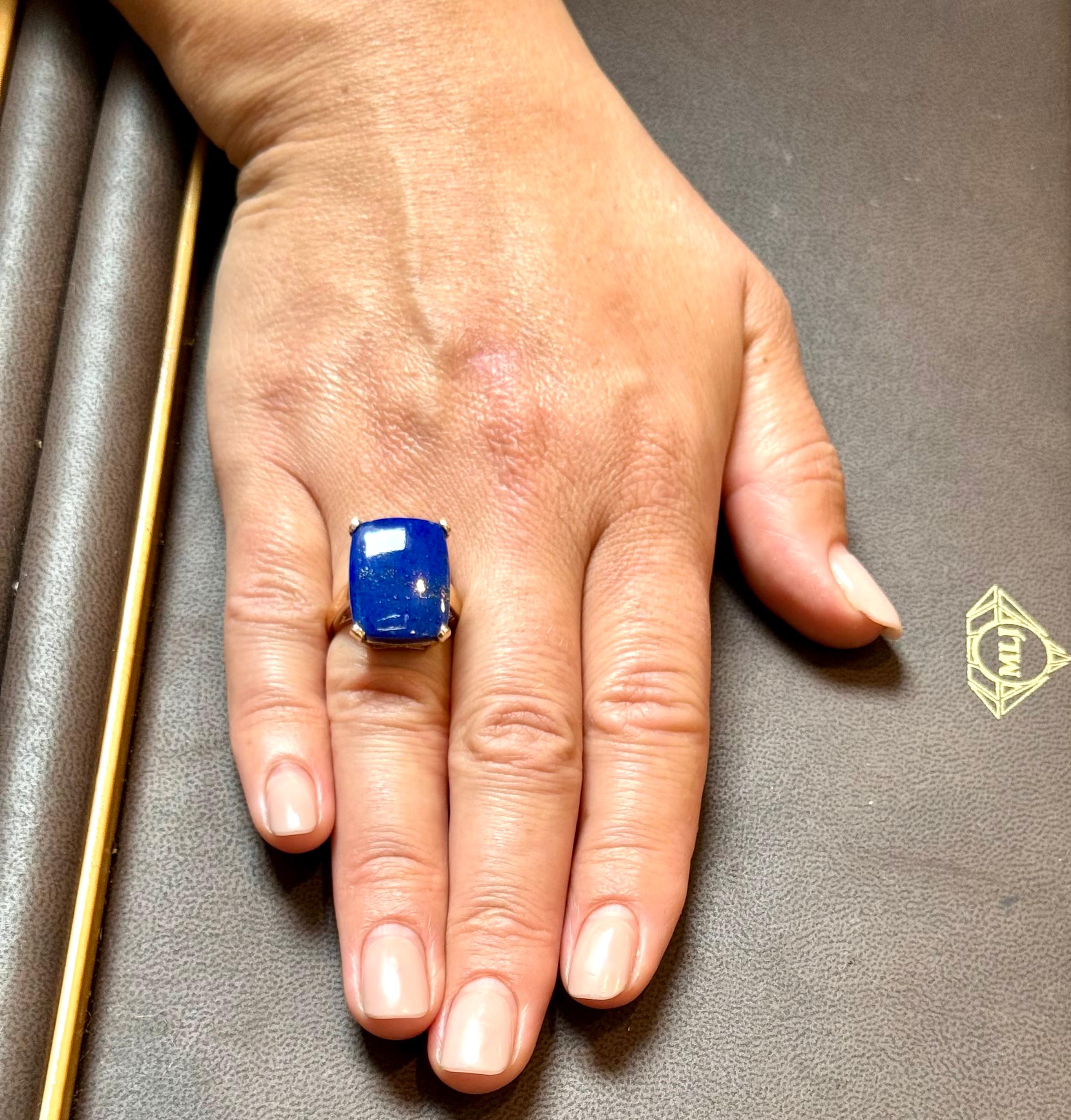 13 Ct Emerald cut Natural Lapis Lazuli Ring in 14 Kt Yellow Gold, Estate Size 8 For Sale 11