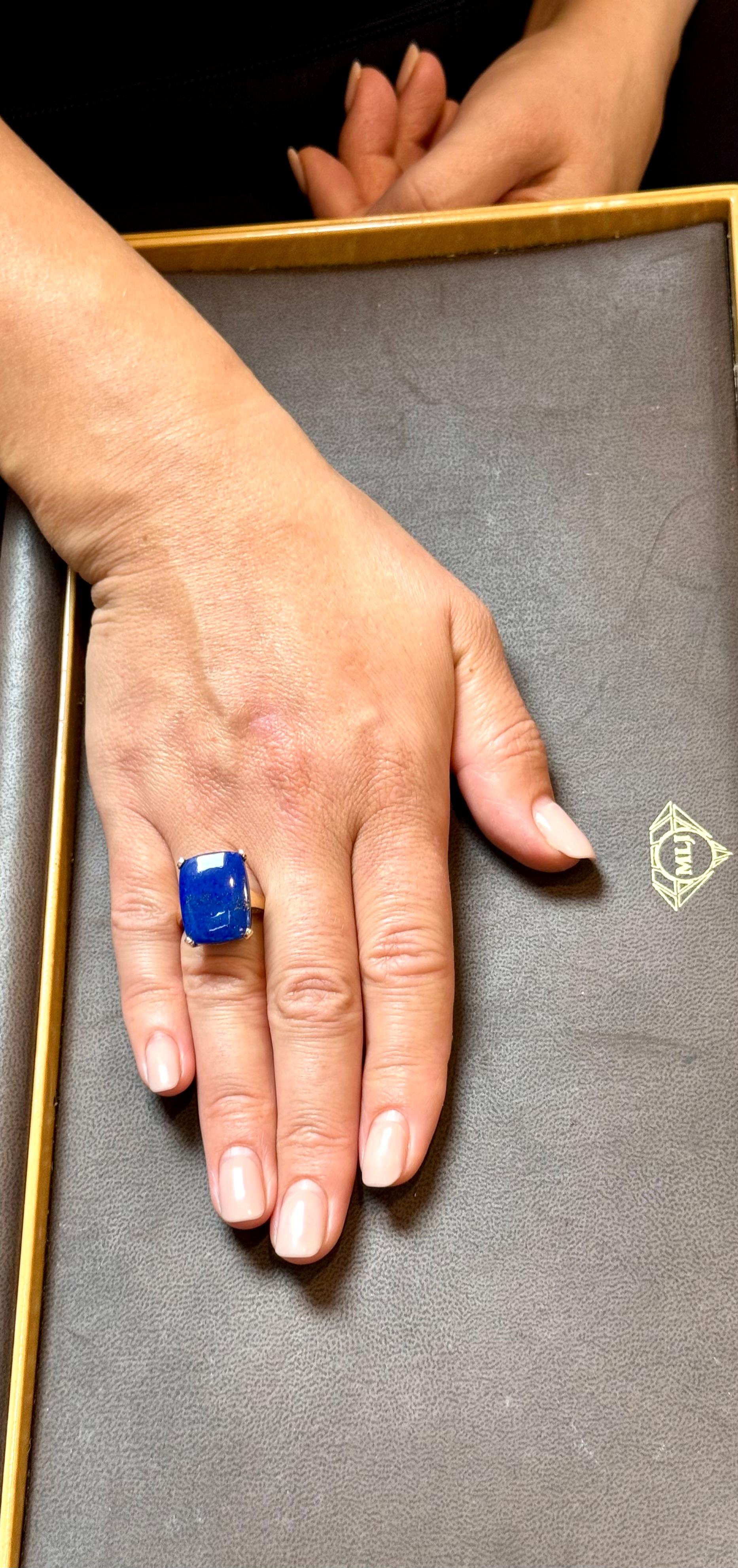 13 Ct Emerald cut Natural Lapis Lazuli Ring in 14 Kt Yellow Gold, Estate Size 8 For Sale 12