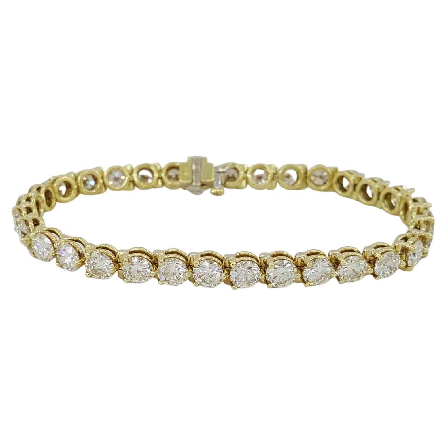 Round Cut 13 ct total weight Round Brilliant Cut Diamond 18K Yellow Gold Tennis Bracelet For Sale