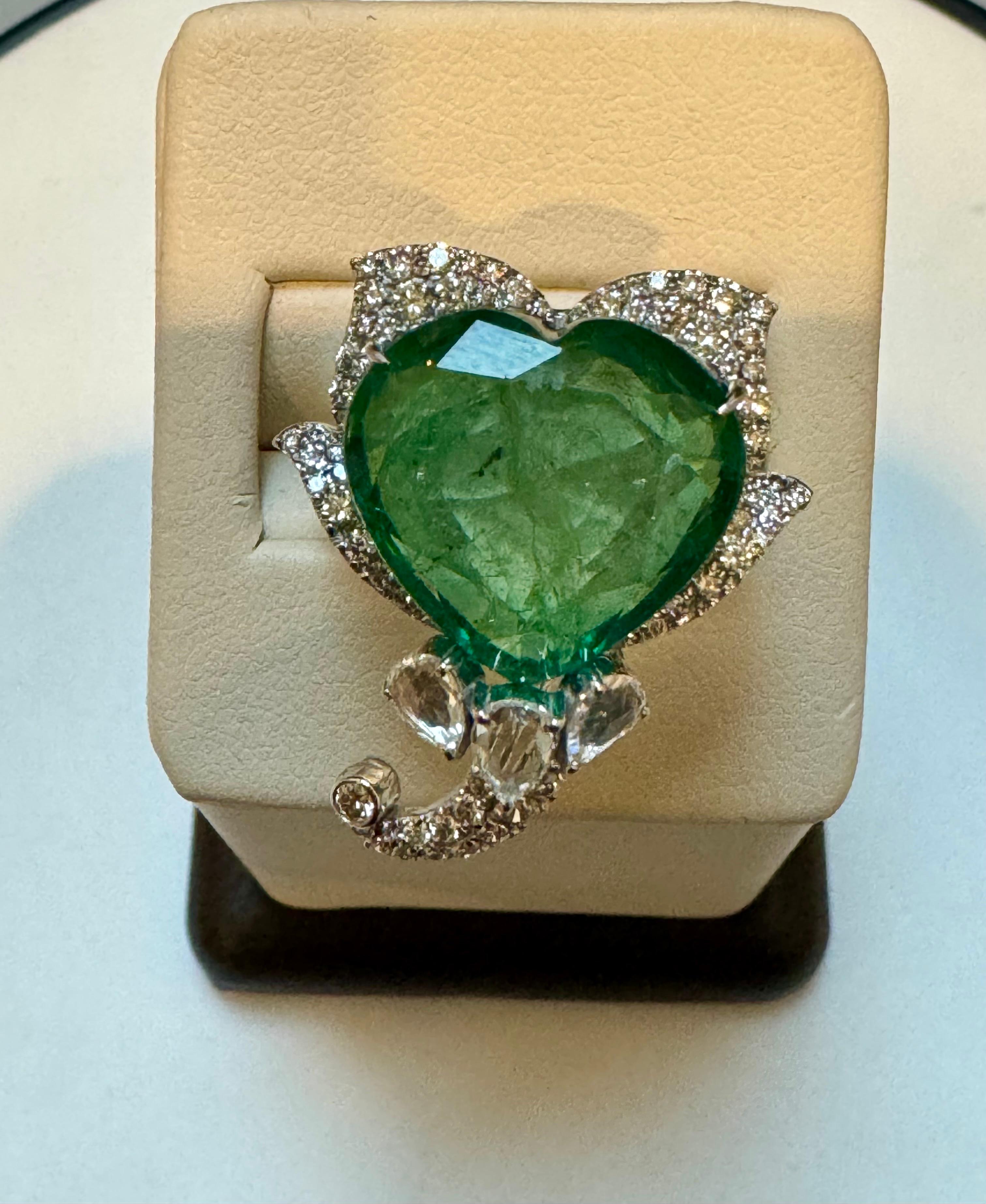 13 Ct  Zambian Heart Cut Emerald & 1.5 Ct Diamond Ring, 18 Kt Gold Size 8.5  For Sale 2