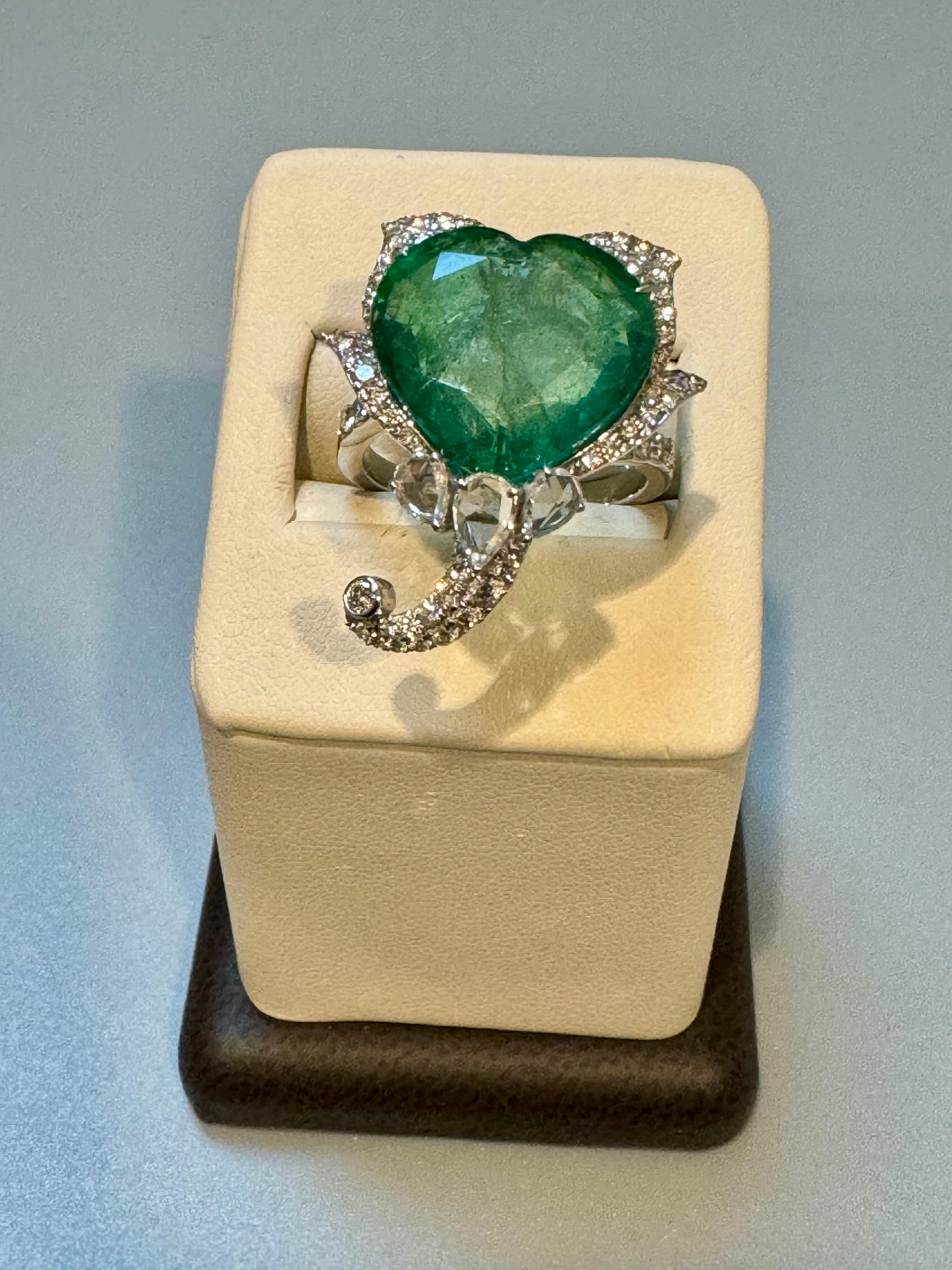 13 Ct  Zambian Heart Cut Emerald & 1.5 Ct Diamond Ring, 18 Kt Gold Size 8.5 For Sale 3