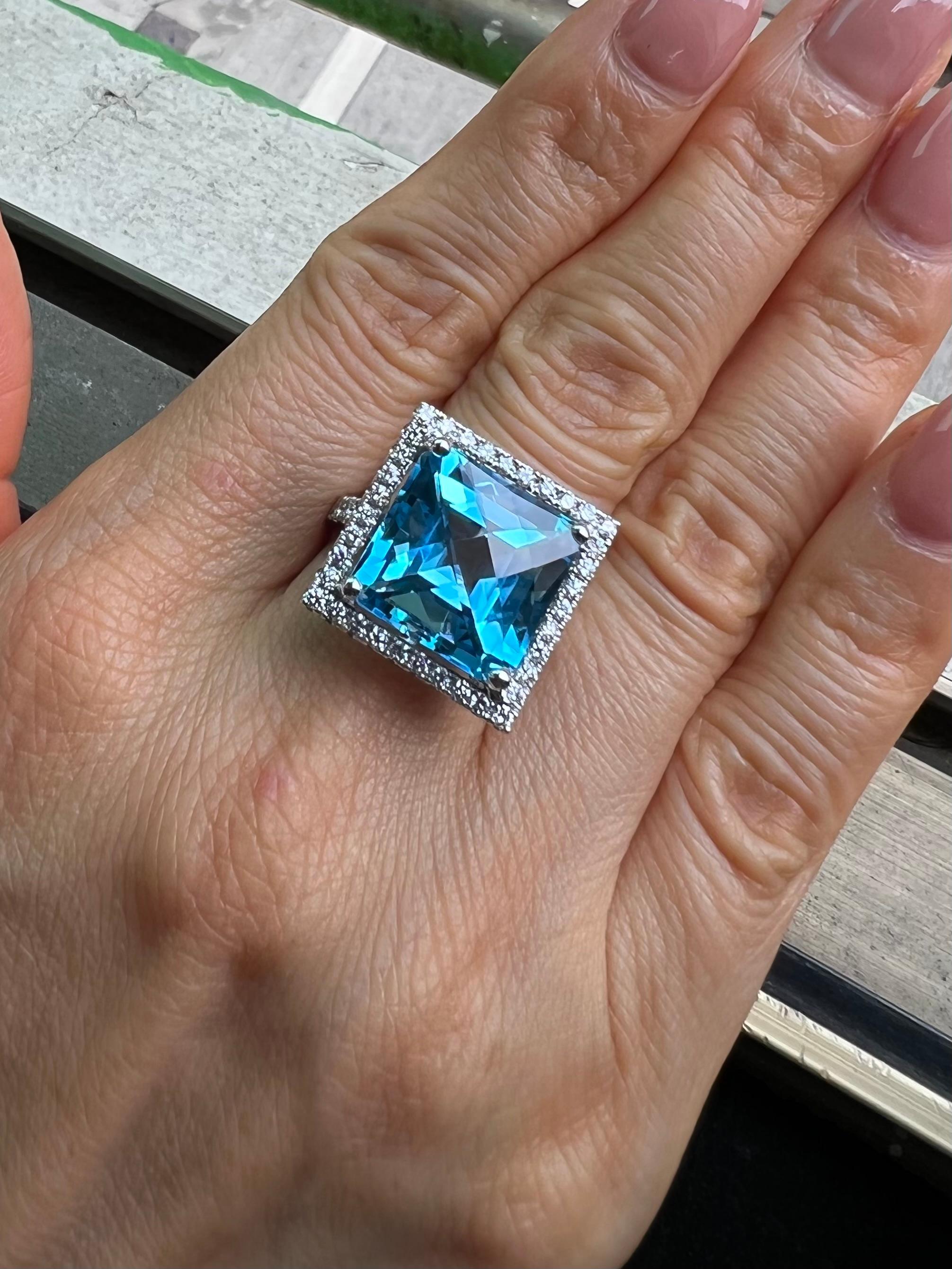  13 Cts checker Square Cut Blue Topaz & Diamond Cocktail Ring. Big Statement. For Sale 3