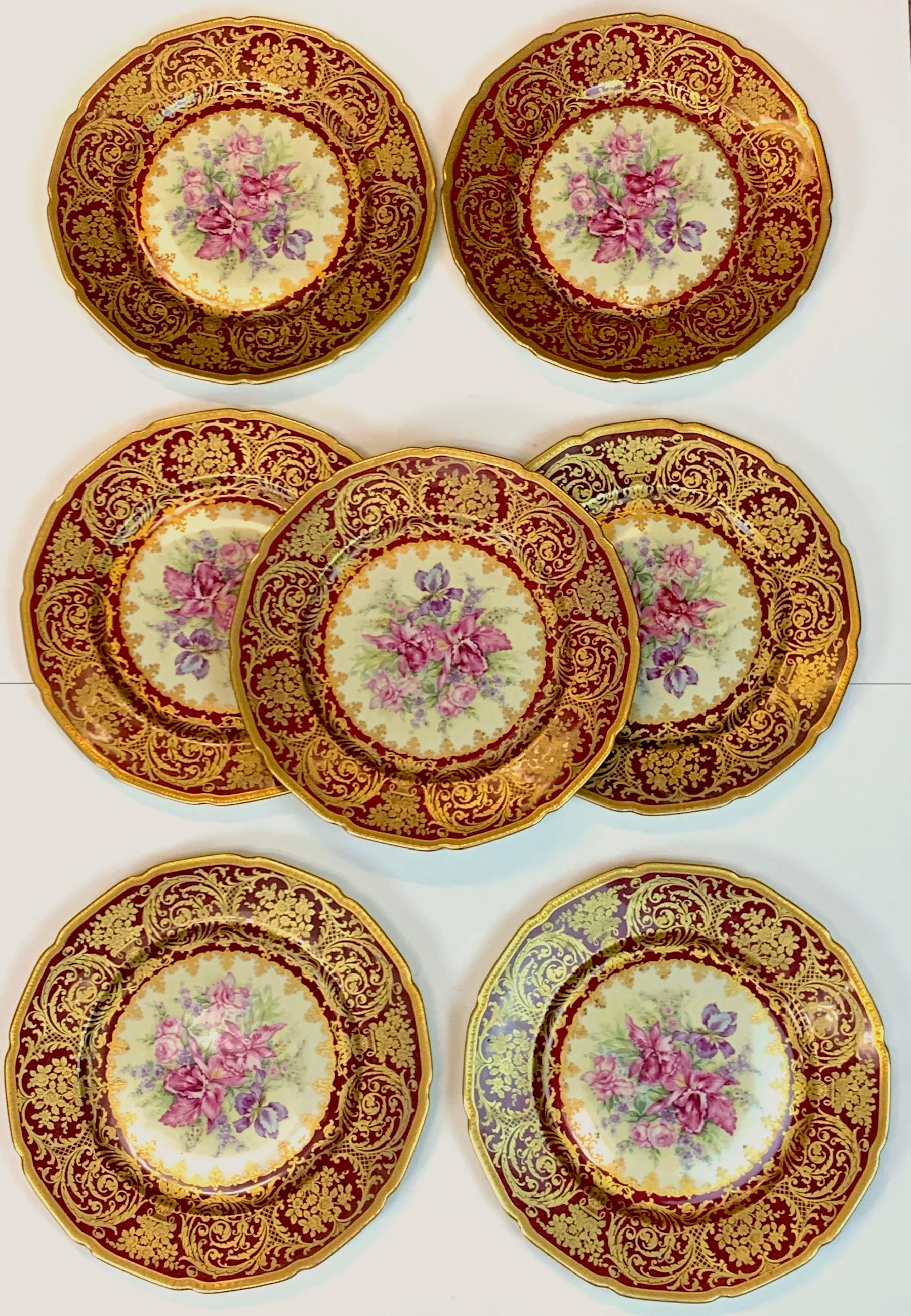 13 exquisite Rosenthal-Granat-Service-Teller aus vergoldeter Orchidee und Blumen, Sonderanfertigung (20. Jahrhundert) im Angebot
