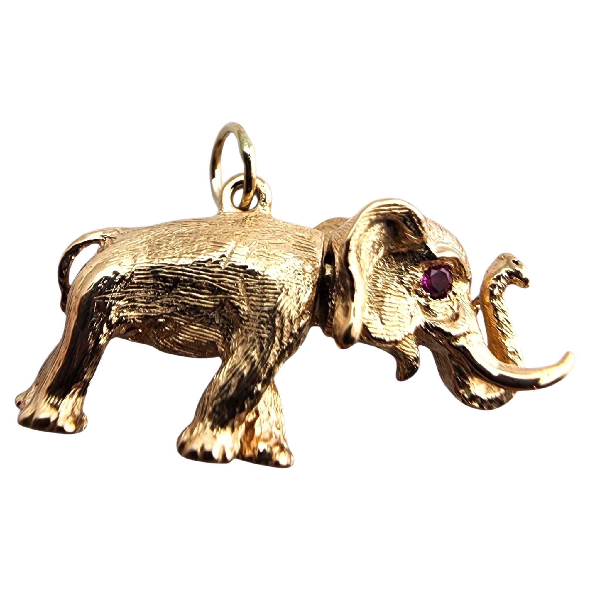 13 Karat Yellow Gold Articulating Elephant Charm #23904