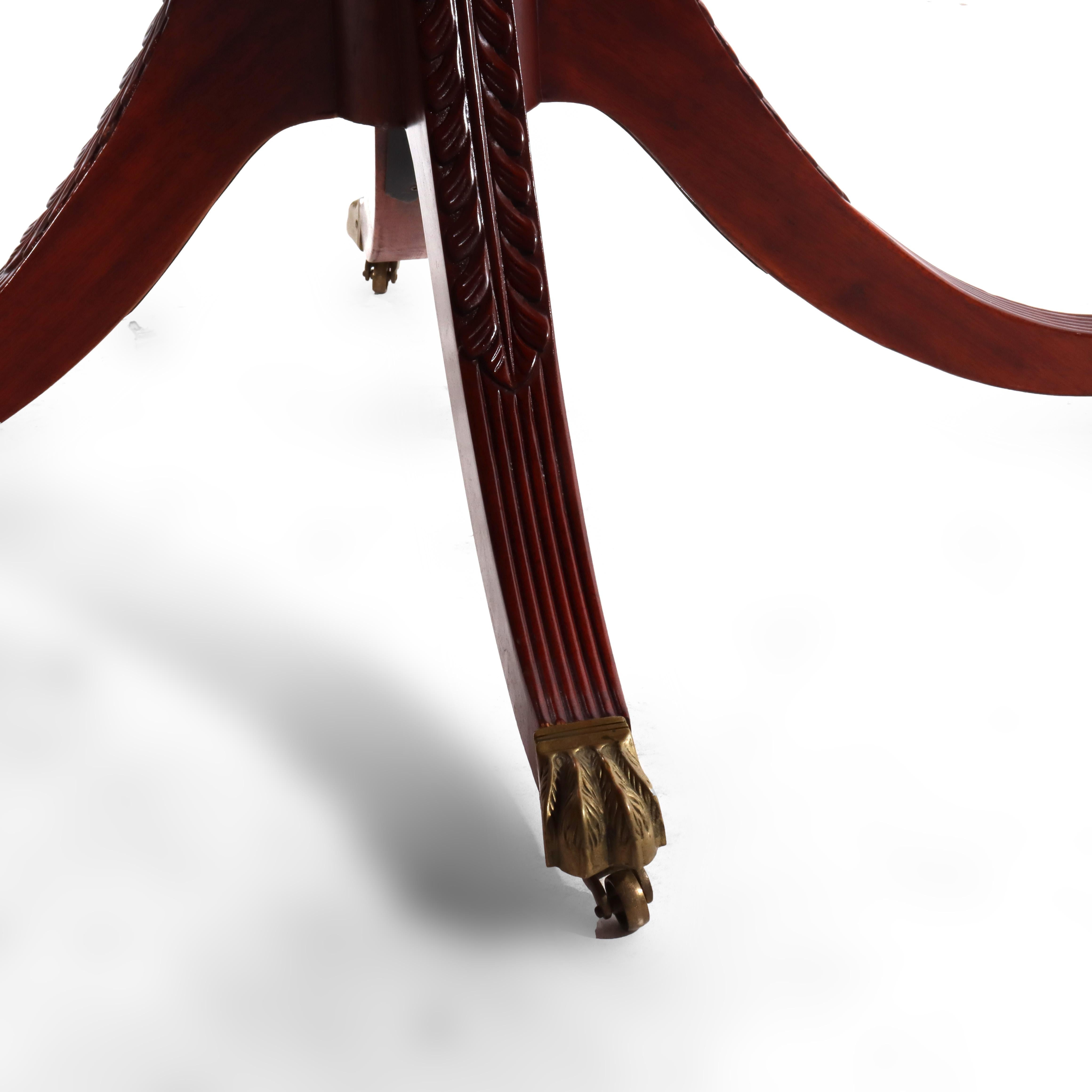 Table de conférence à trois pieds et à bandes croisées en acajou, 13', 20e siècle en vente 9