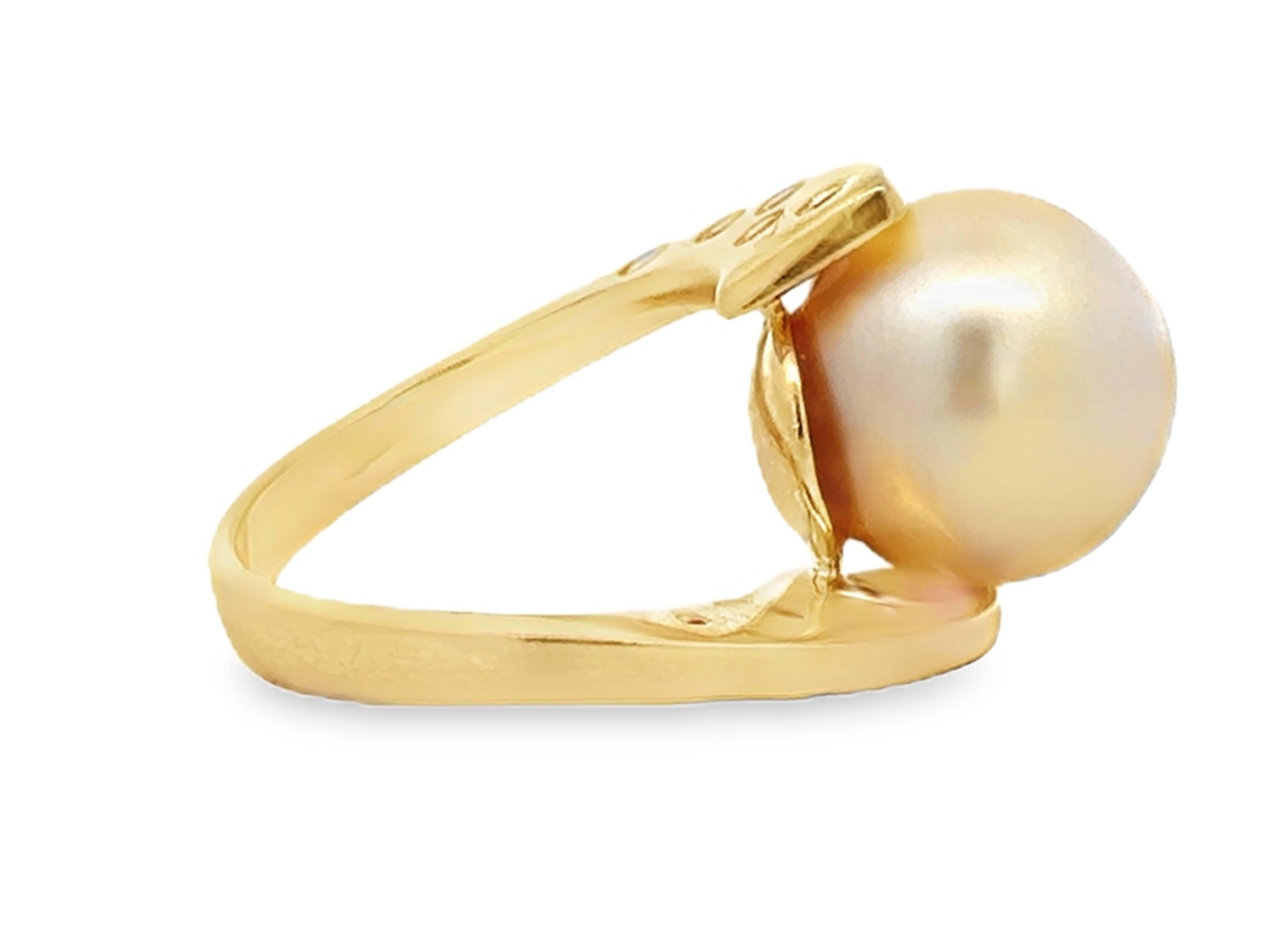 13 MM Gold Pearl Diamond Ring 18k Yellow Gold In Excellent Condition For Sale In Honolulu, HI