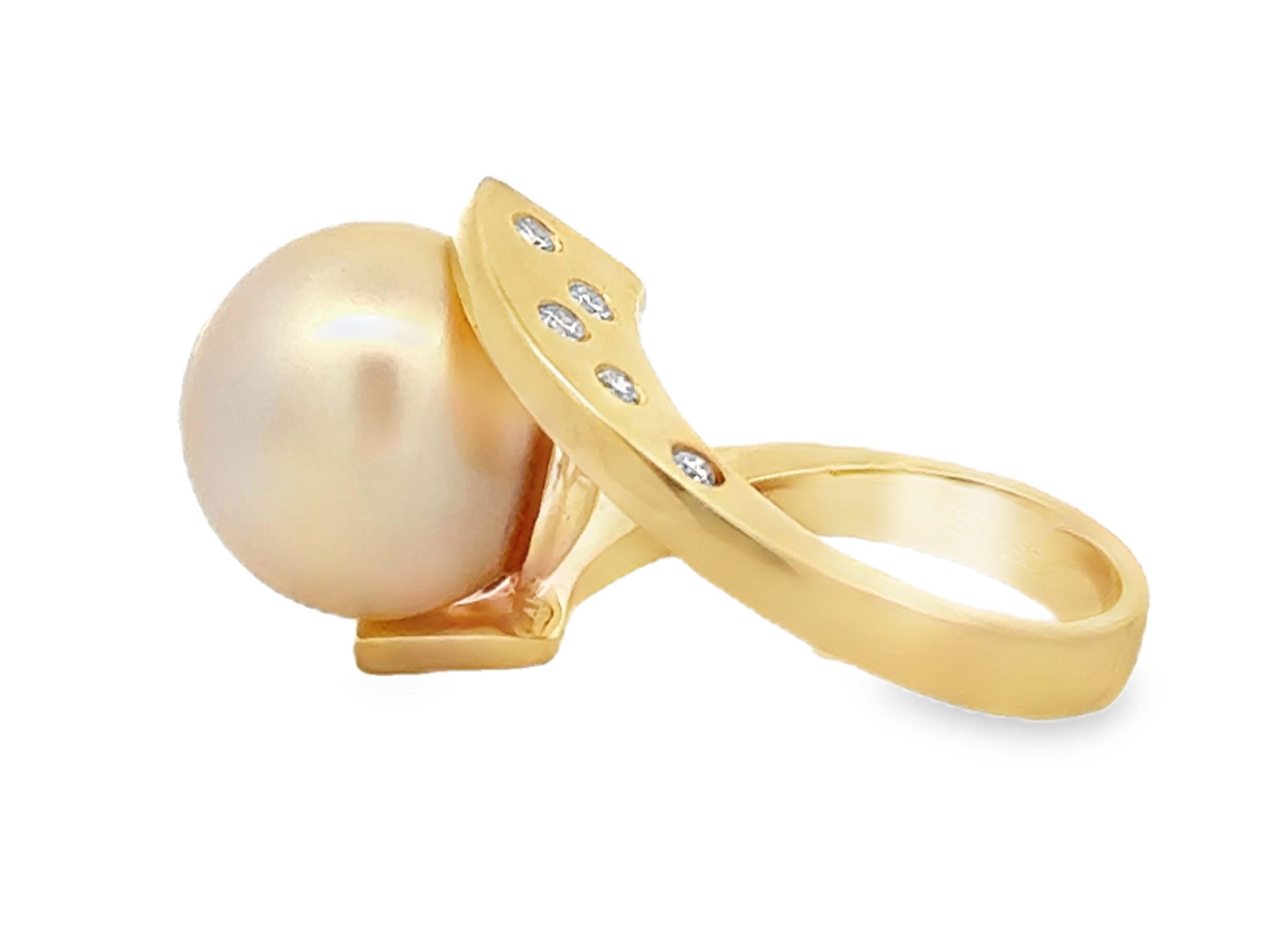 Women's 13 MM Gold Pearl Diamond Ring 18k Yellow Gold For Sale