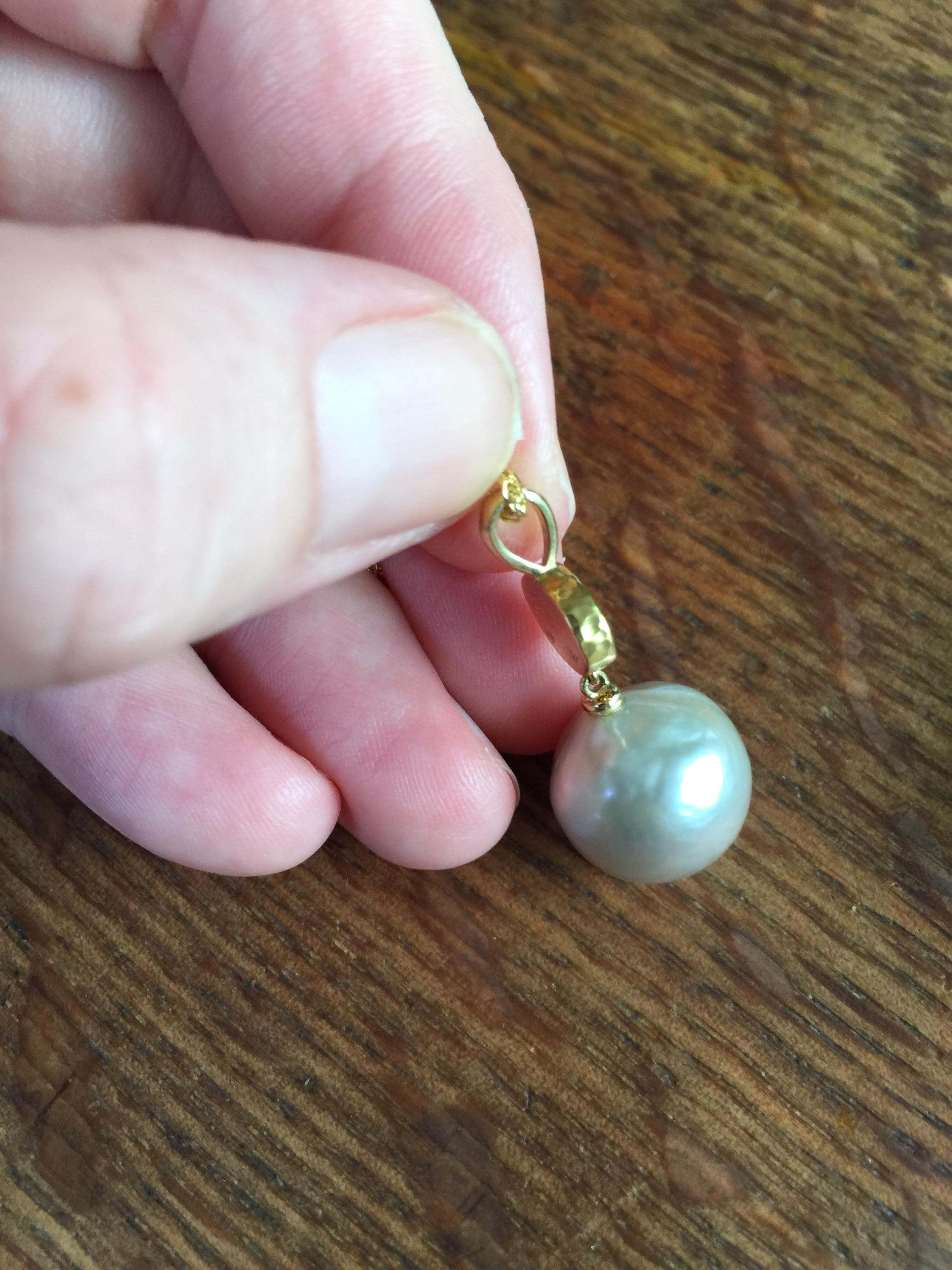 13 mm Kasumi Pearl, Solid Australian Opal and 18 Karat Gold Pendant Necklace 1