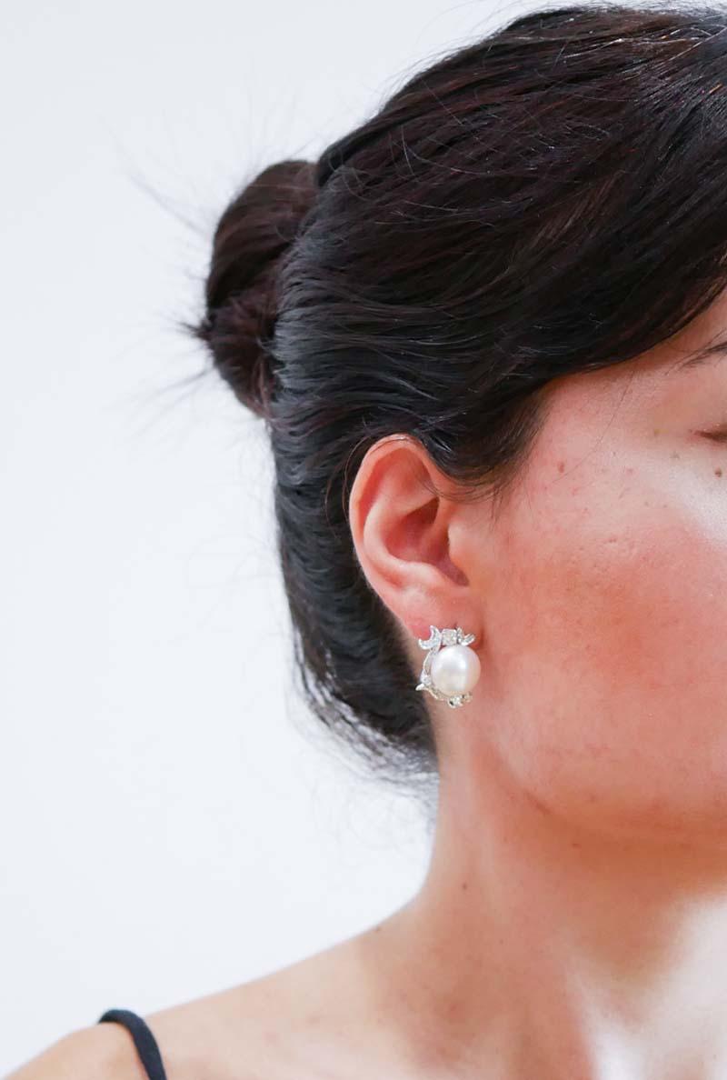 13 Mm Pearls, Diamonds, 14 Karat White Gold Earrings. In Good Condition For Sale In Marcianise, Marcianise (CE)