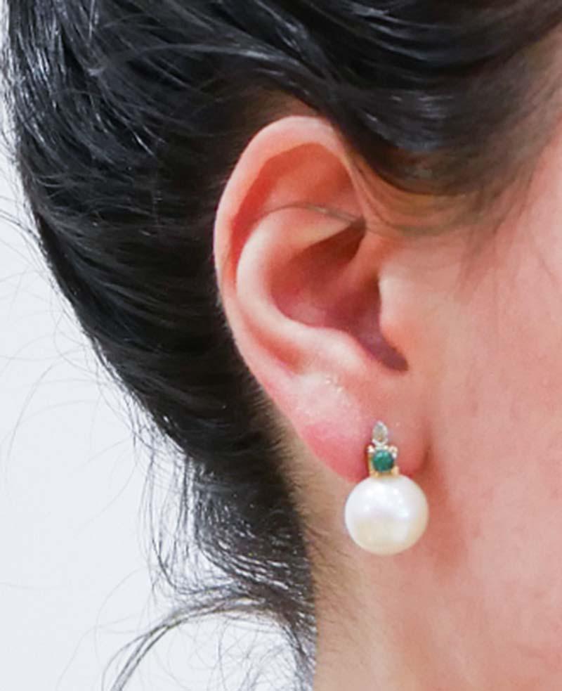 Orecchini da 13 mm con perle, diamanti, smeraldi e oro rosa 14 carati In condizioni Nuovo in vendita a Marcianise, Marcianise (CE)