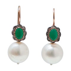 Pendientes de perlas de 13 mm, ágata verde, diamantes, oro rosa y plata.