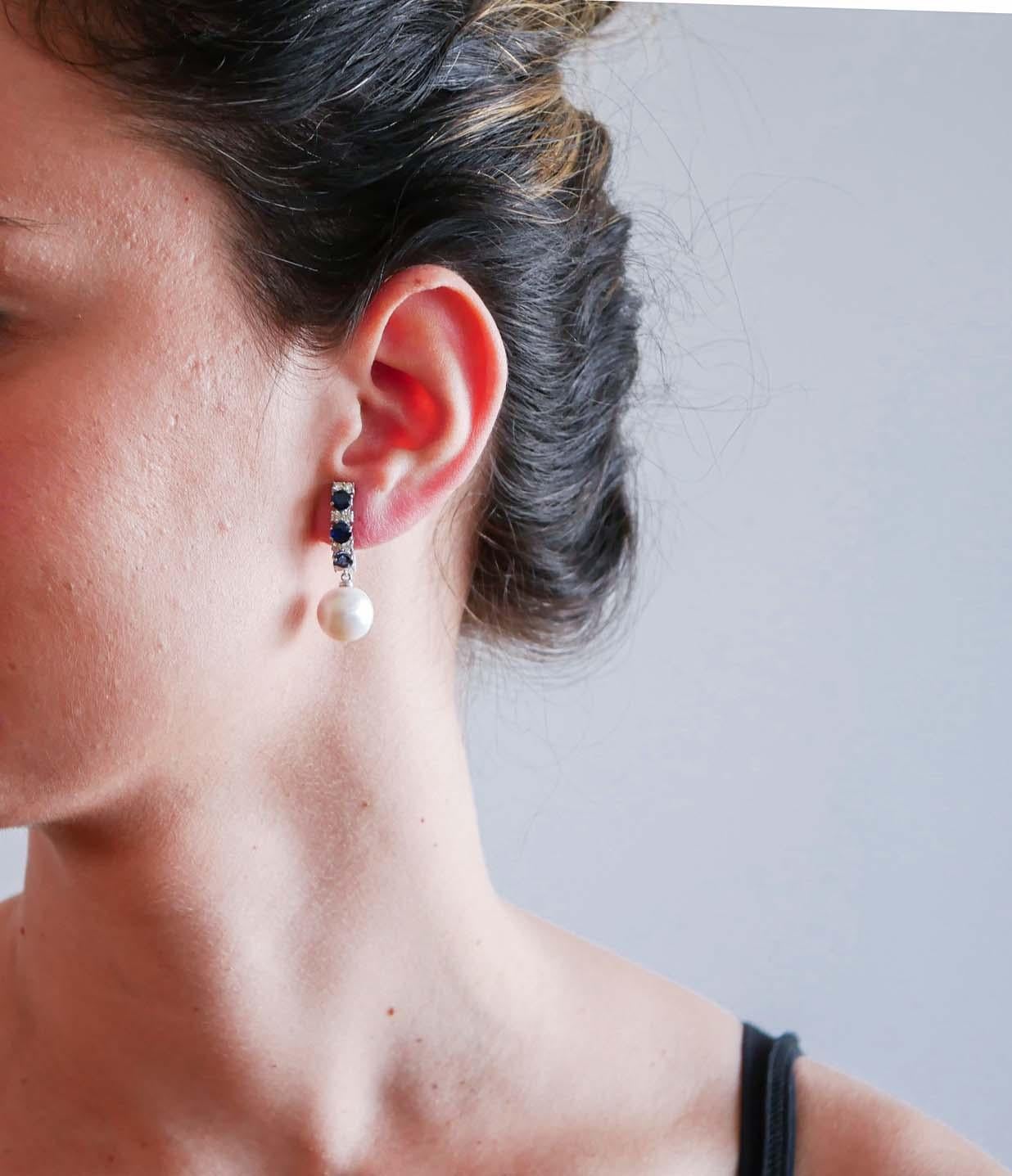 13 Mm Perlen, Saphire, Diamanten, 18 Karat Weißgold Ohrringe. (Gemischter Schliff) im Angebot