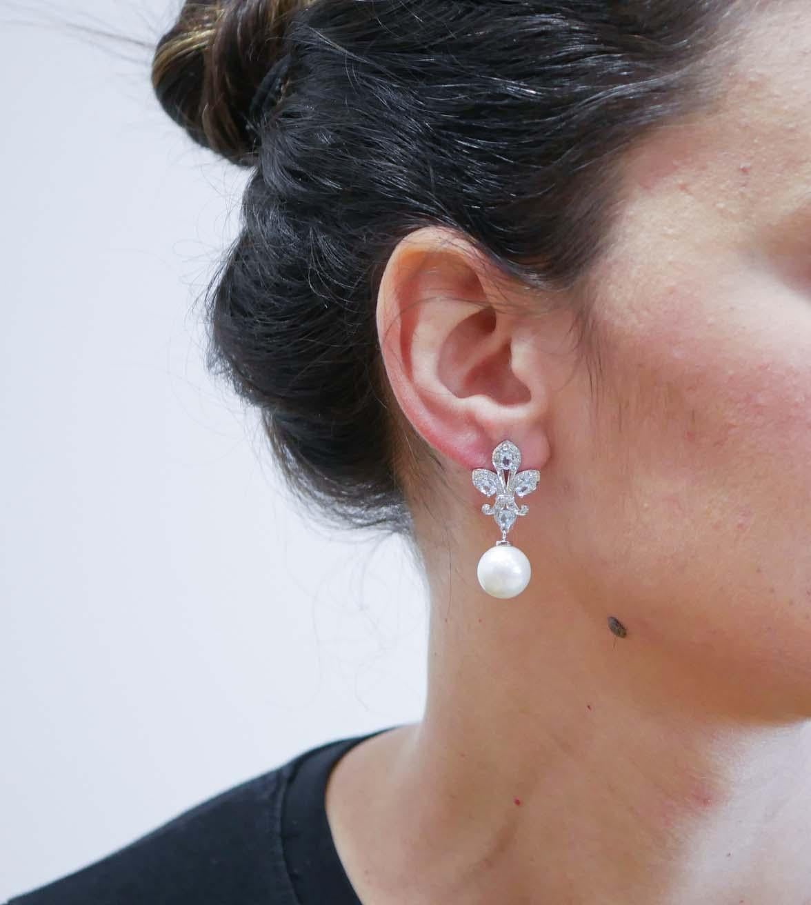 Mixed Cut 13 Mm White Pearls, Aquamarine Colour Topaz, Diamonds, 14 Kt White Gold Earrings For Sale