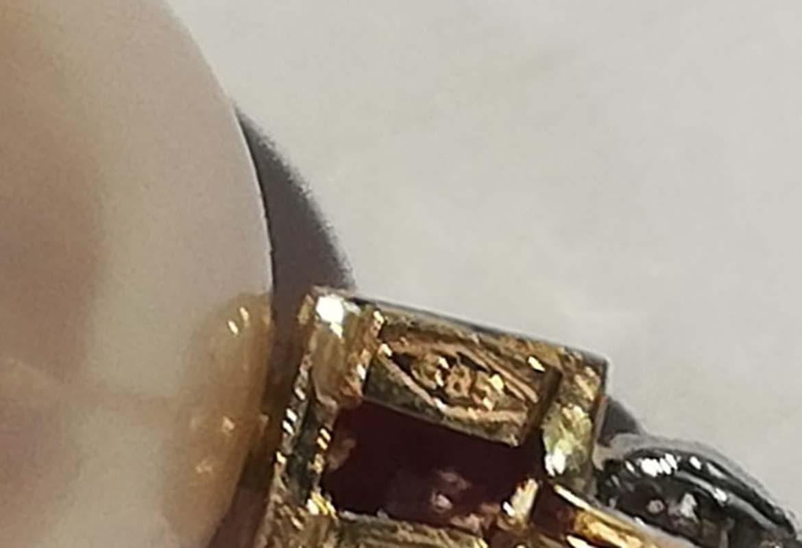 Donna Orecchini da 13 mm con perle bianche, rubini, diamanti, oro rosa 14 carati. in vendita