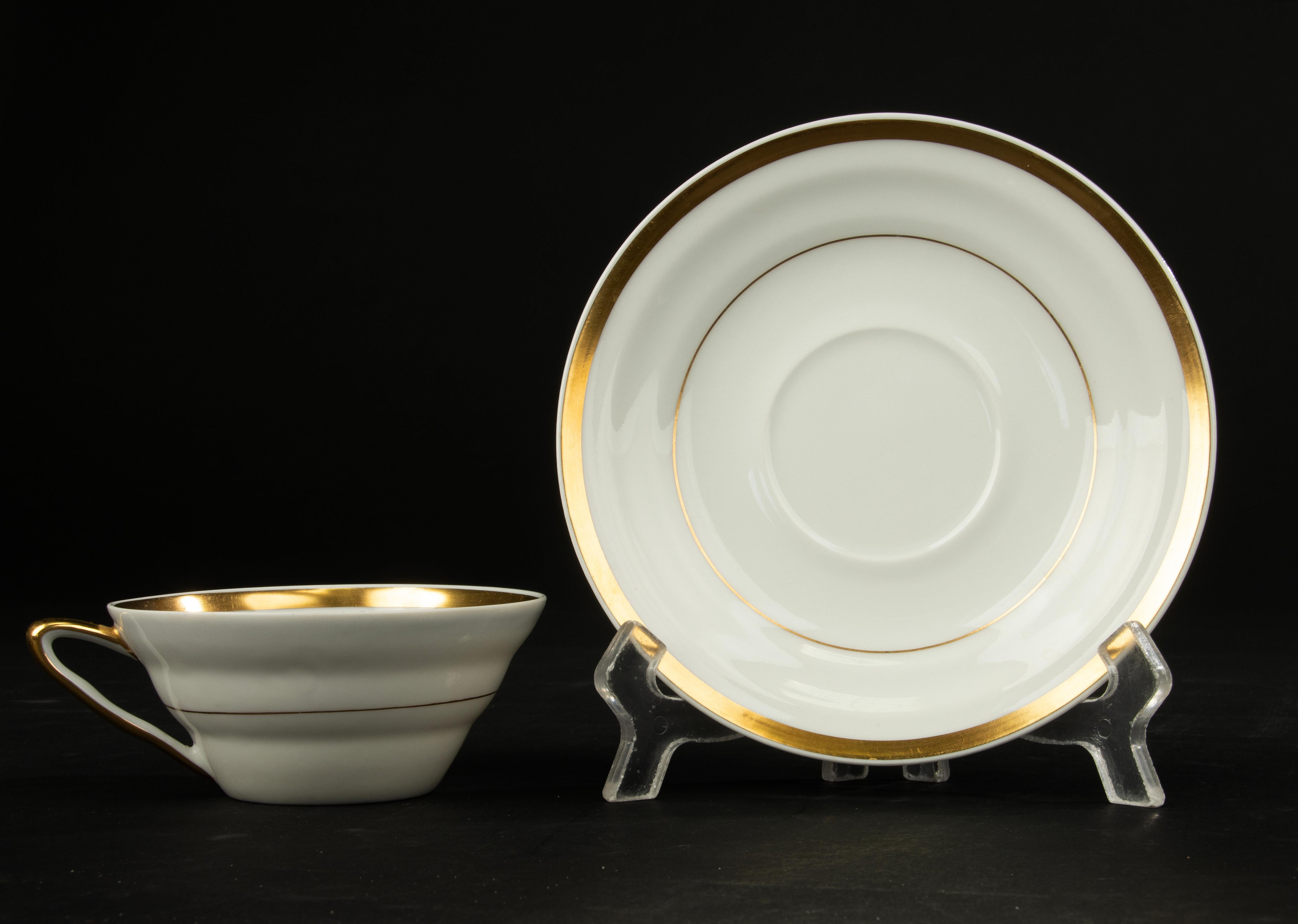 13-Piece Art Deco Tea Set - Limoges Porcelain - White and Gold For Sale 3