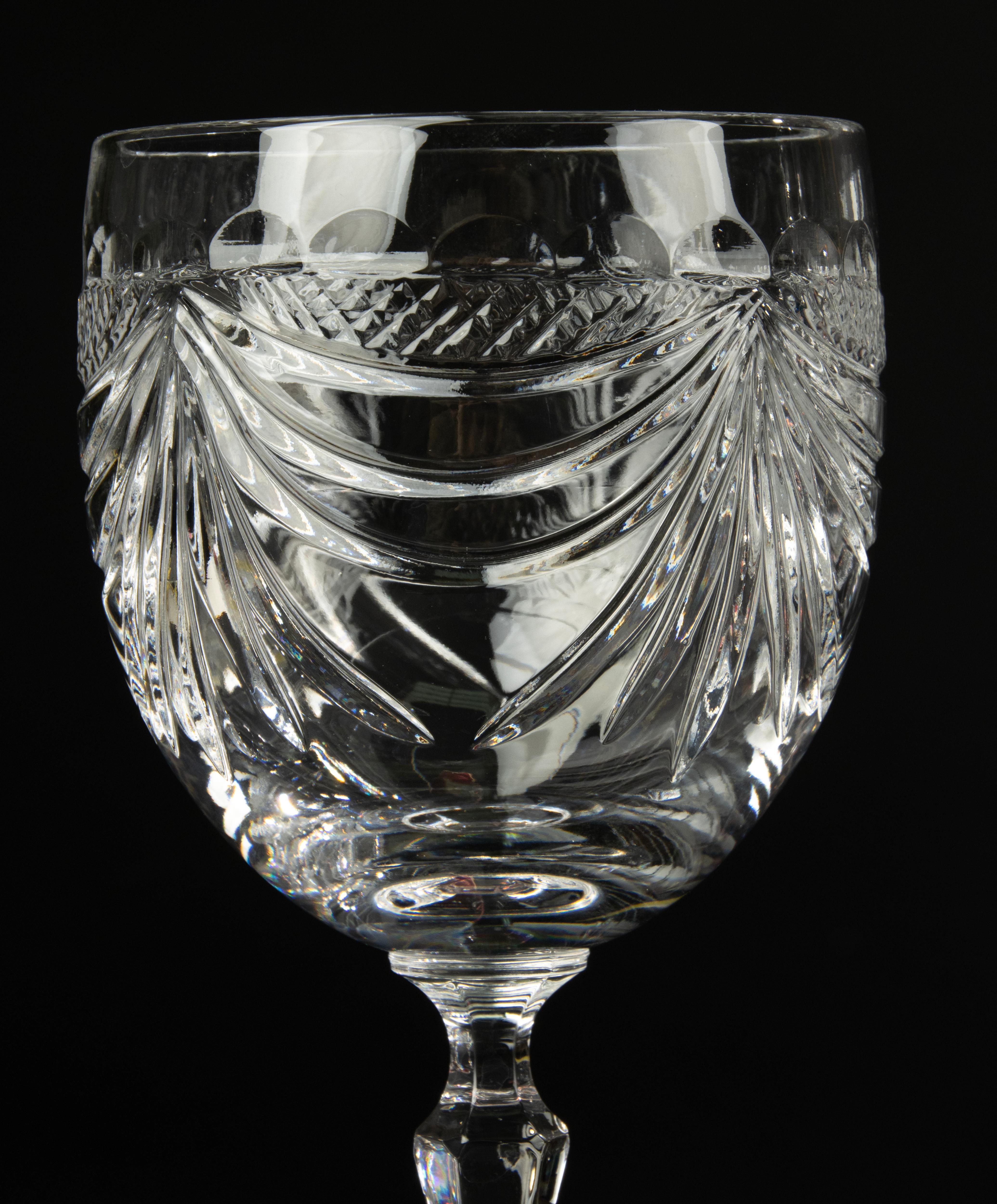Juego de 13 copas de cristal para vino - Cristallerie De Lorraine en venta 4