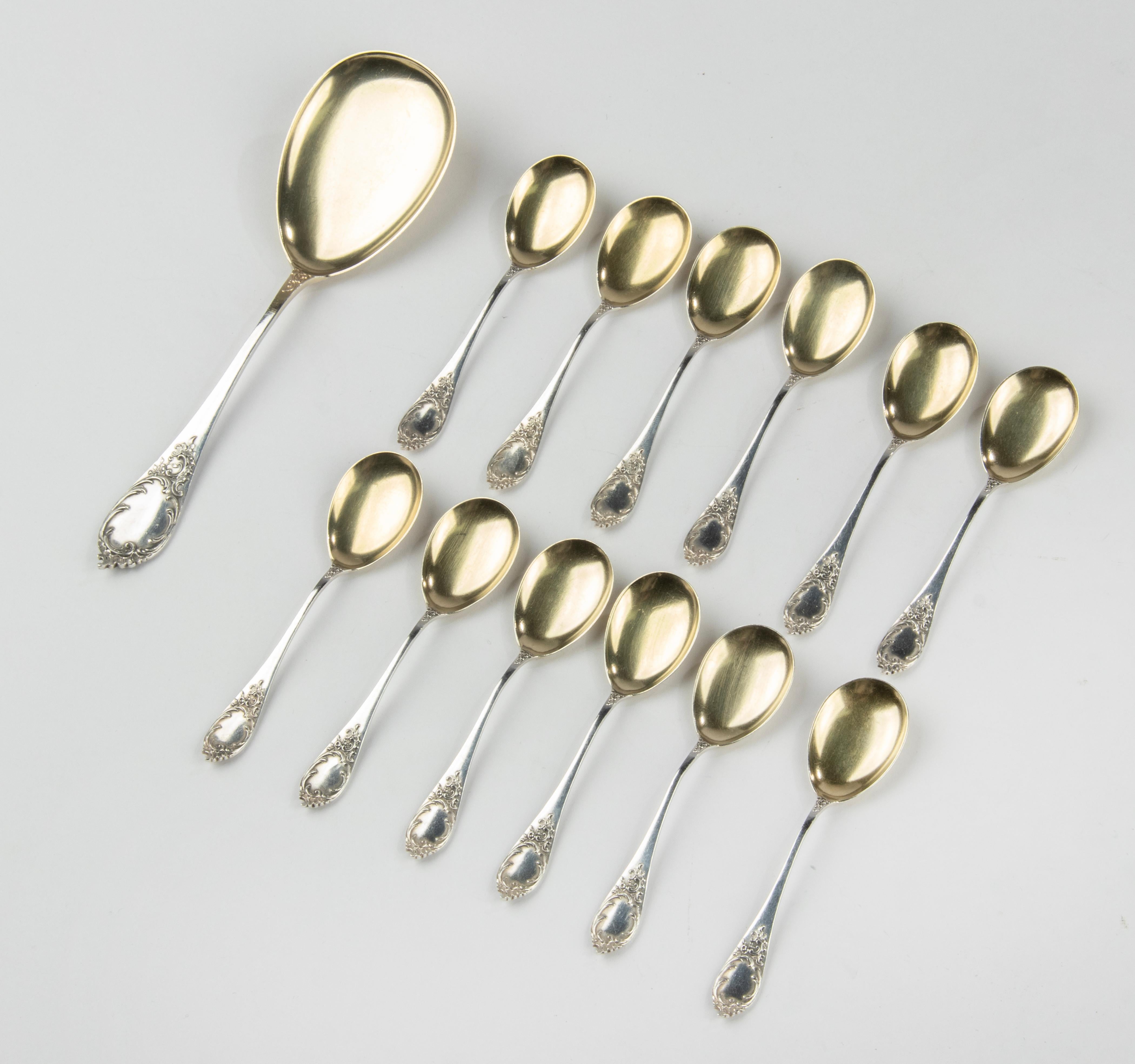 13-Piece Set of Solid Silver Ice Cream Spoons, Late 19th Century For Sale 3