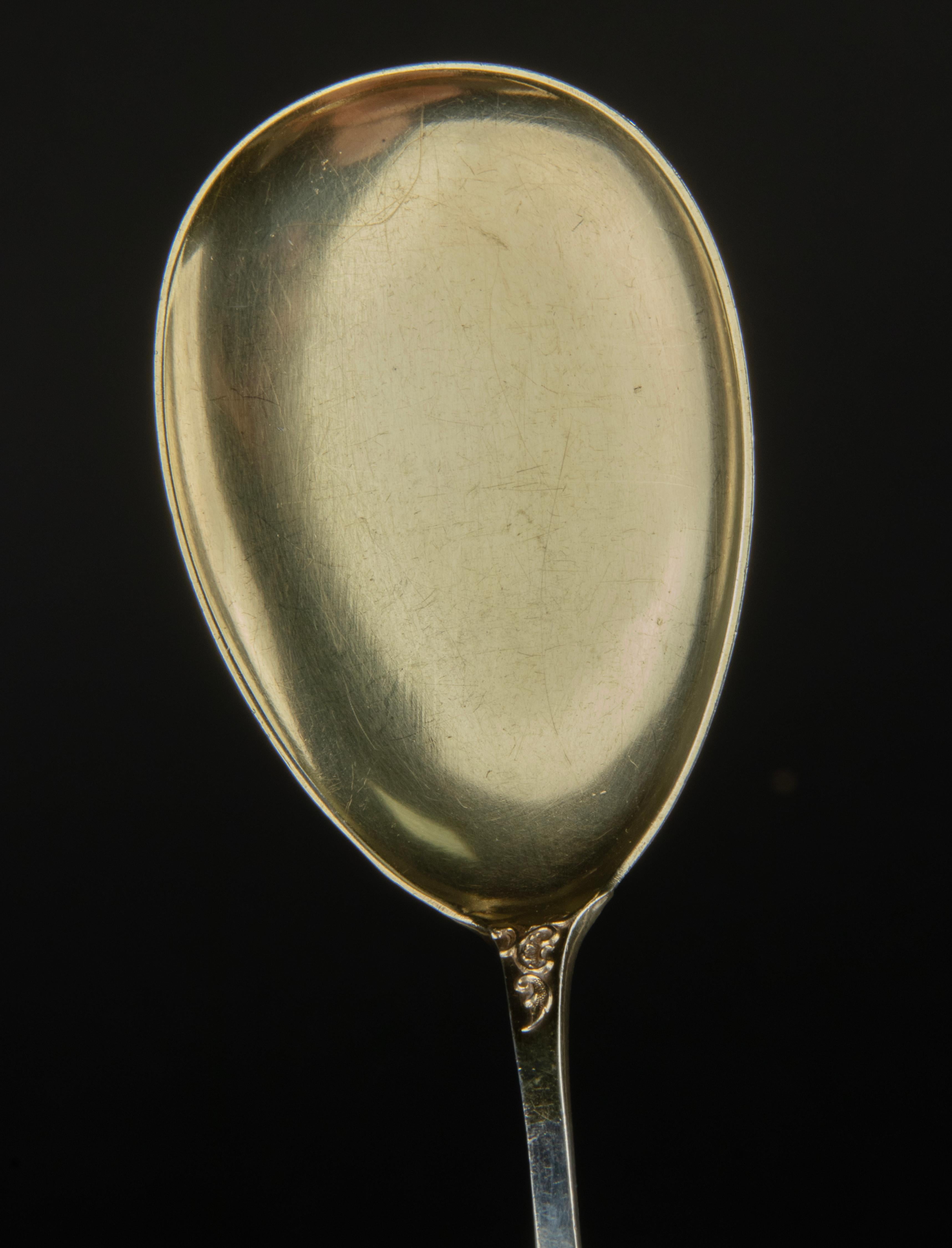 13-Piece Set of Solid Silver Ice Cream Spoons, Late 19th Century For Sale 10