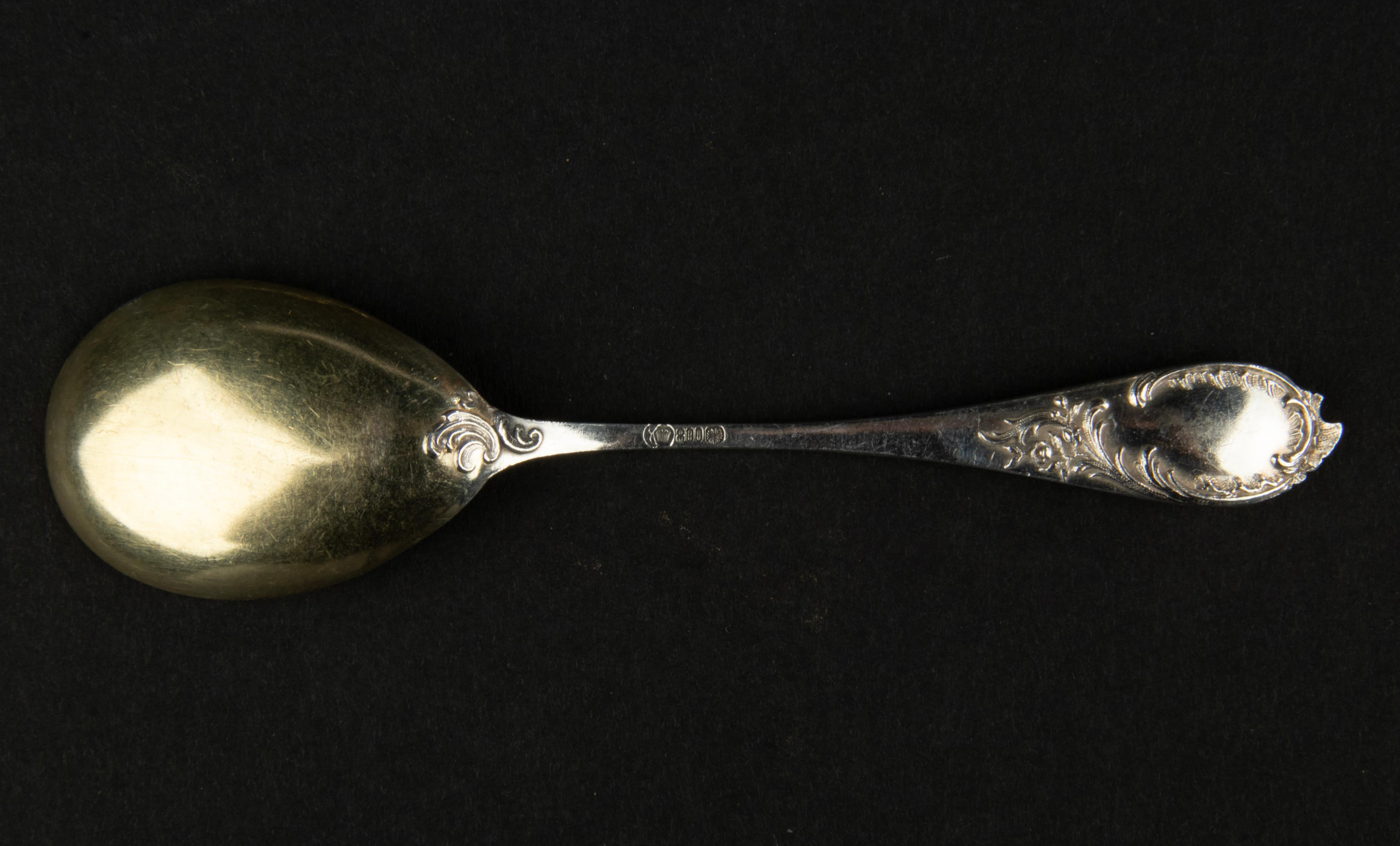 Hand-Crafted 13-Piece Set of Solid Silver Ice Cream Spoons, Late 19th Century For Sale