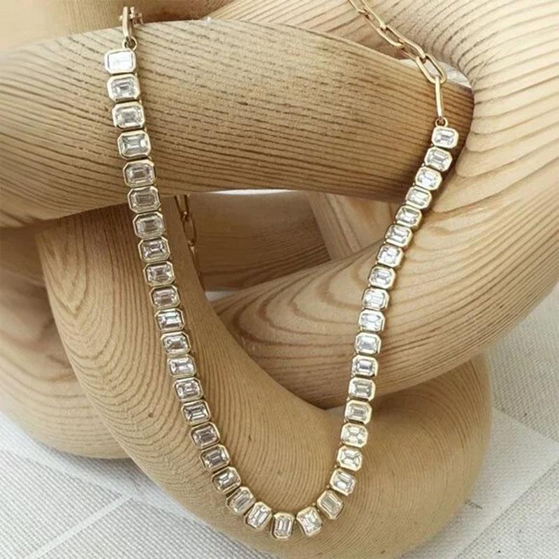 Modern Chocker Emerald Cut Bezel Necklace (approx 5.5 carats) For Sale