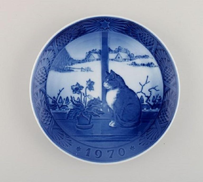 Mid-20th Century 13 Royal Copenhagen Christmas Plates from the 1960s / 70s / 80s For Sale