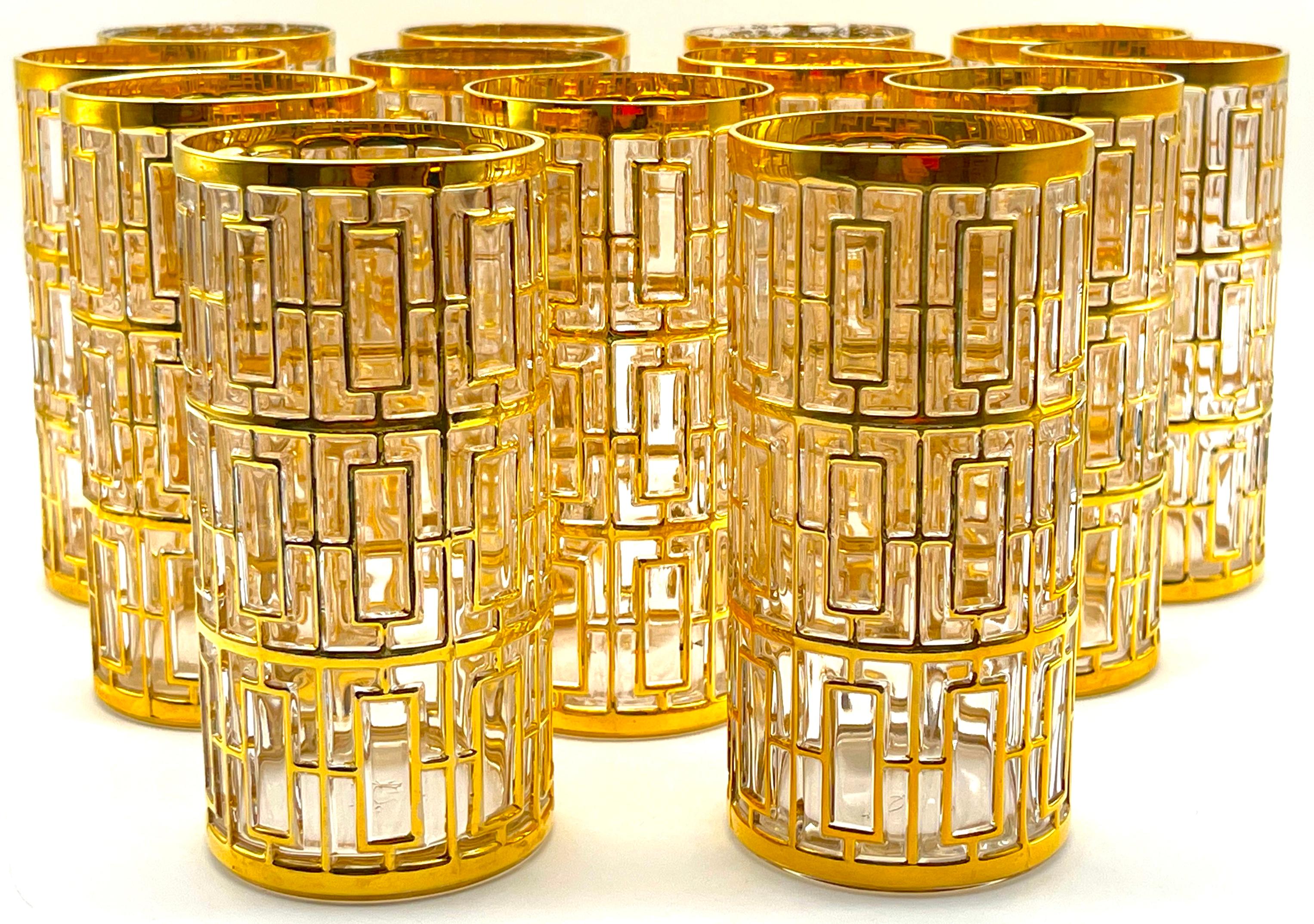 13 verres Shoji Gold Highball de Imperial Glass
Fabriqué de 1965 à 1979 par Imperial Glass

Rare ensemble de 13 verres Shoji Gold Highball Glasses d'Imperial Glass, fabriqués entre 1965 et 1979. Ces verres exquis présentent le motif emblématique
