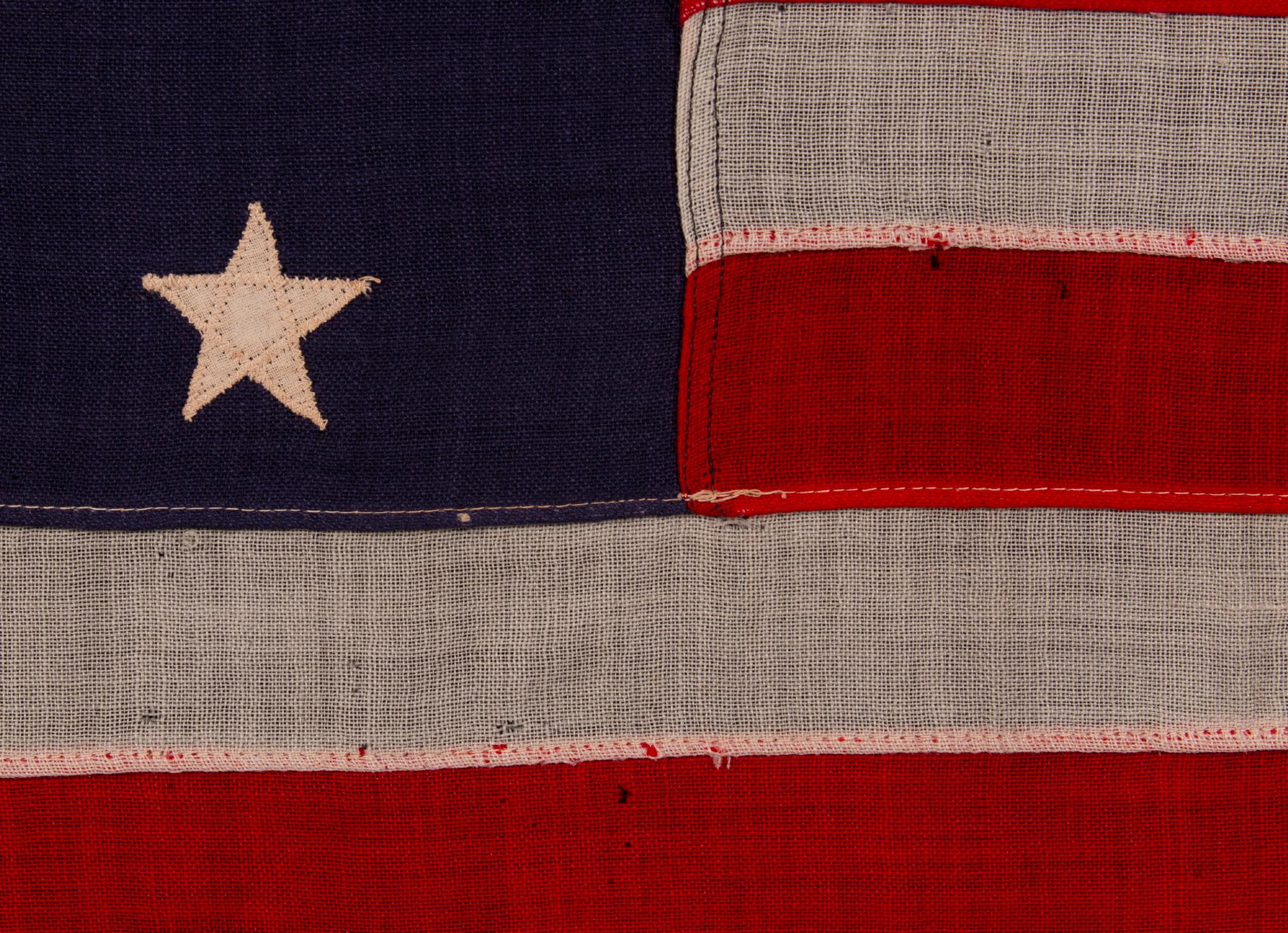 Drapeau américain antique à 13 étoiles, avec inscription 