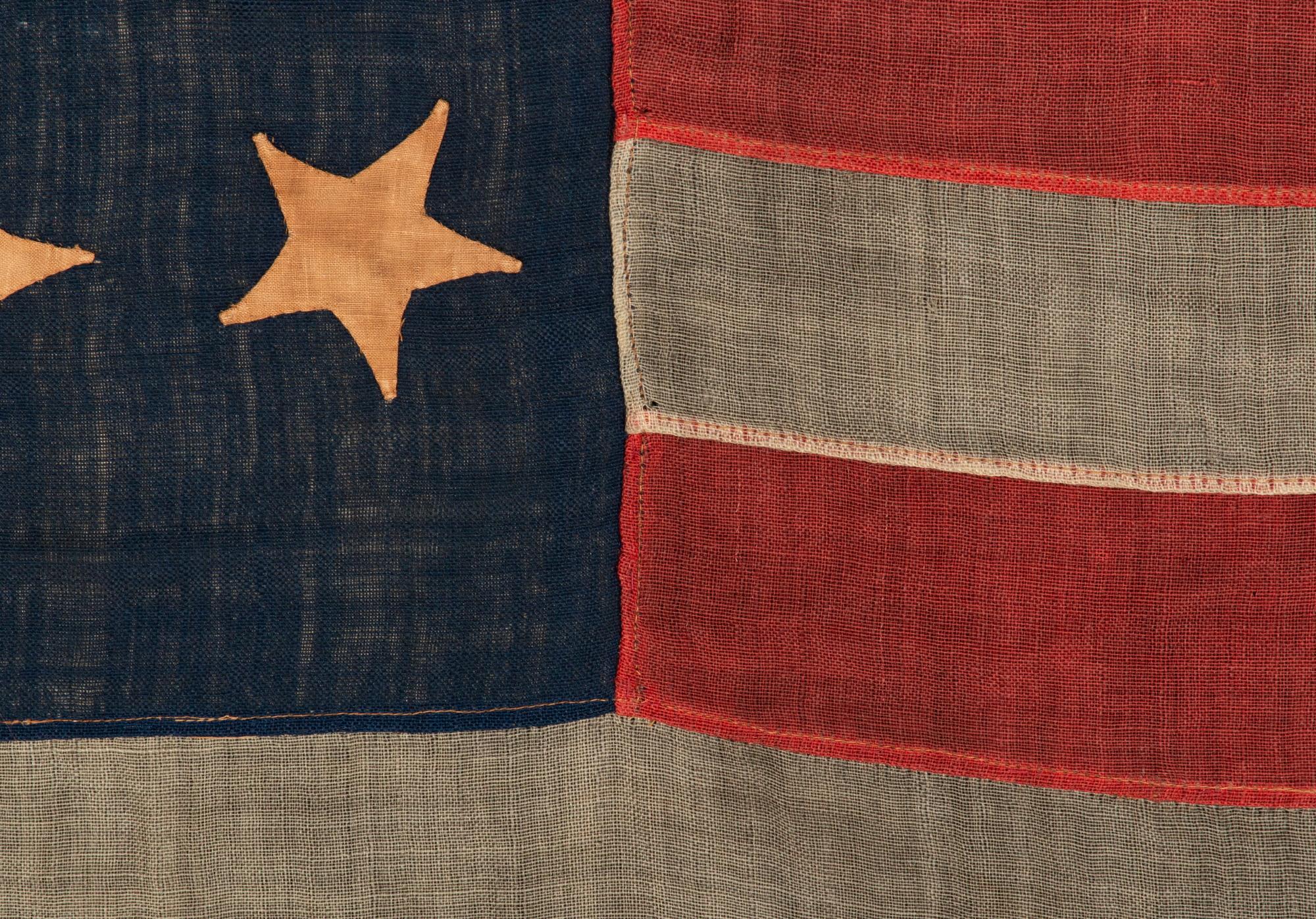 Américain Drapeau américain ancien à 13 étoiles avec étoiles cousues à la main à motif de 5 à 5 étoiles, vers 1861-65 en vente