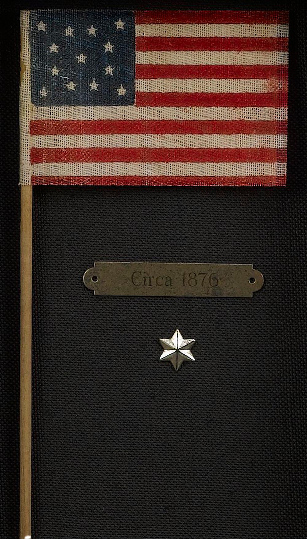 Teint Bracelet à 13 étoiles pour la célébration du centenaire