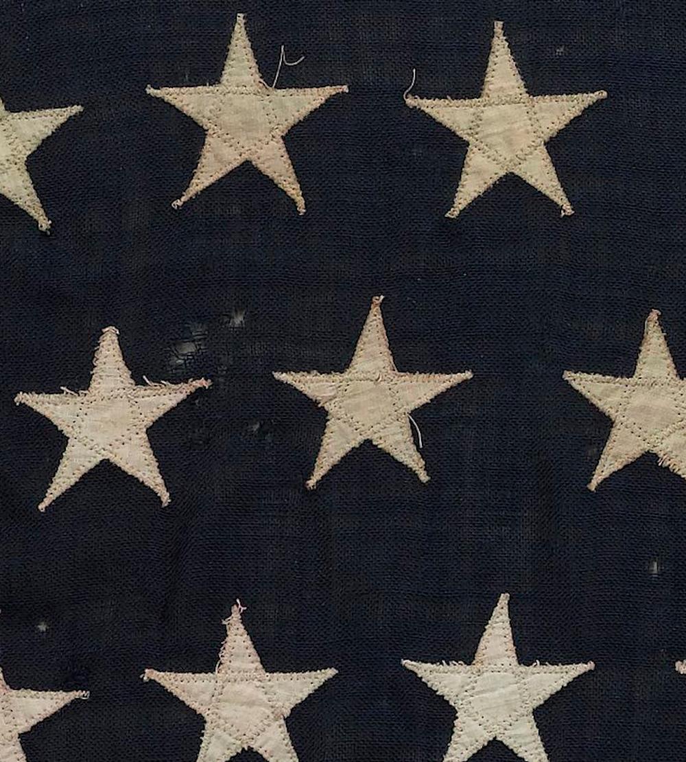 Drapeau américain en laine à 13 étoiles, avec étoiles cousues à la main, Circa 1900 Bon état - En vente à Colorado Springs, CO