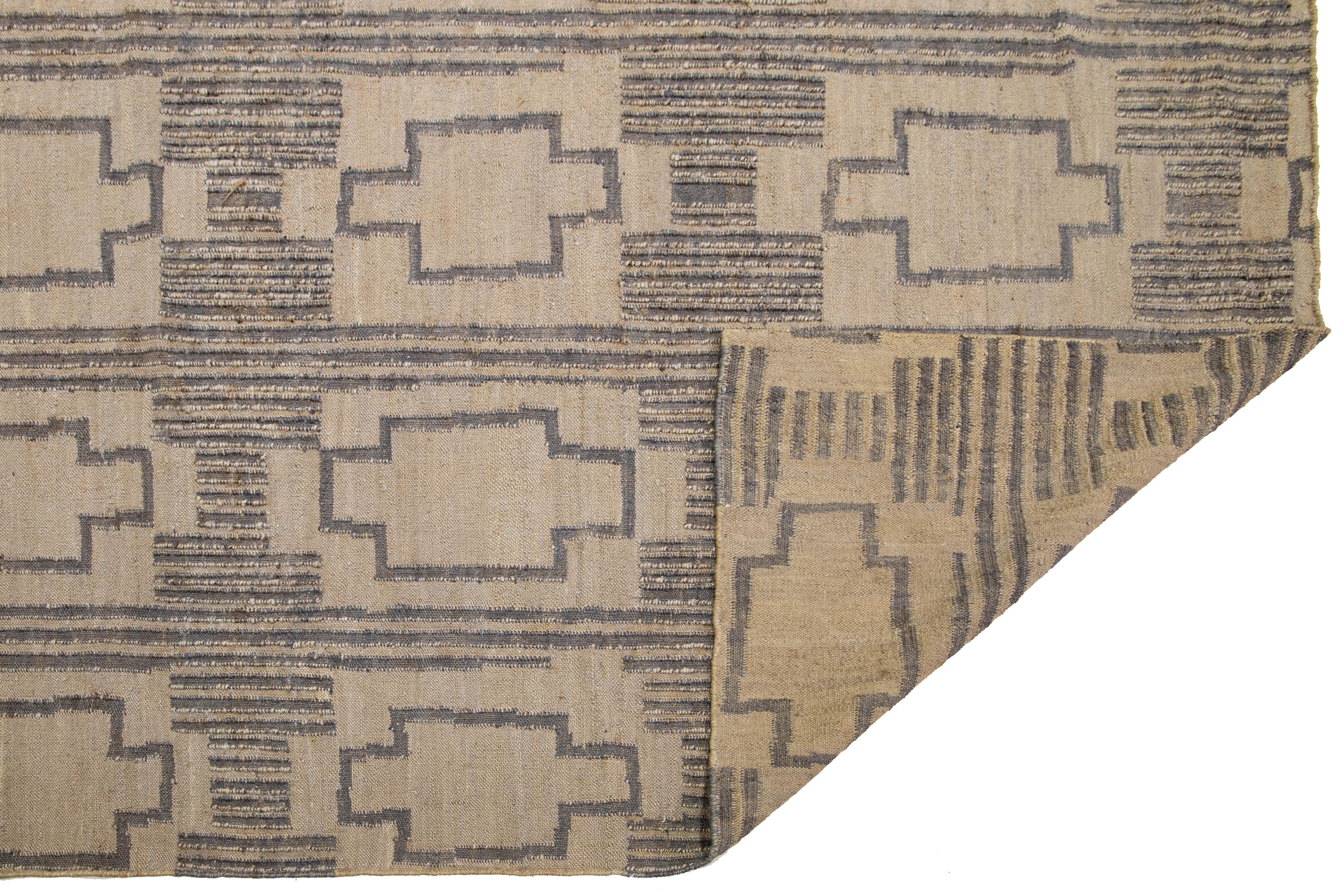 Organic Modern 13 x 15 Modern Dhurrie Designed Natural Jute Rug For Sale