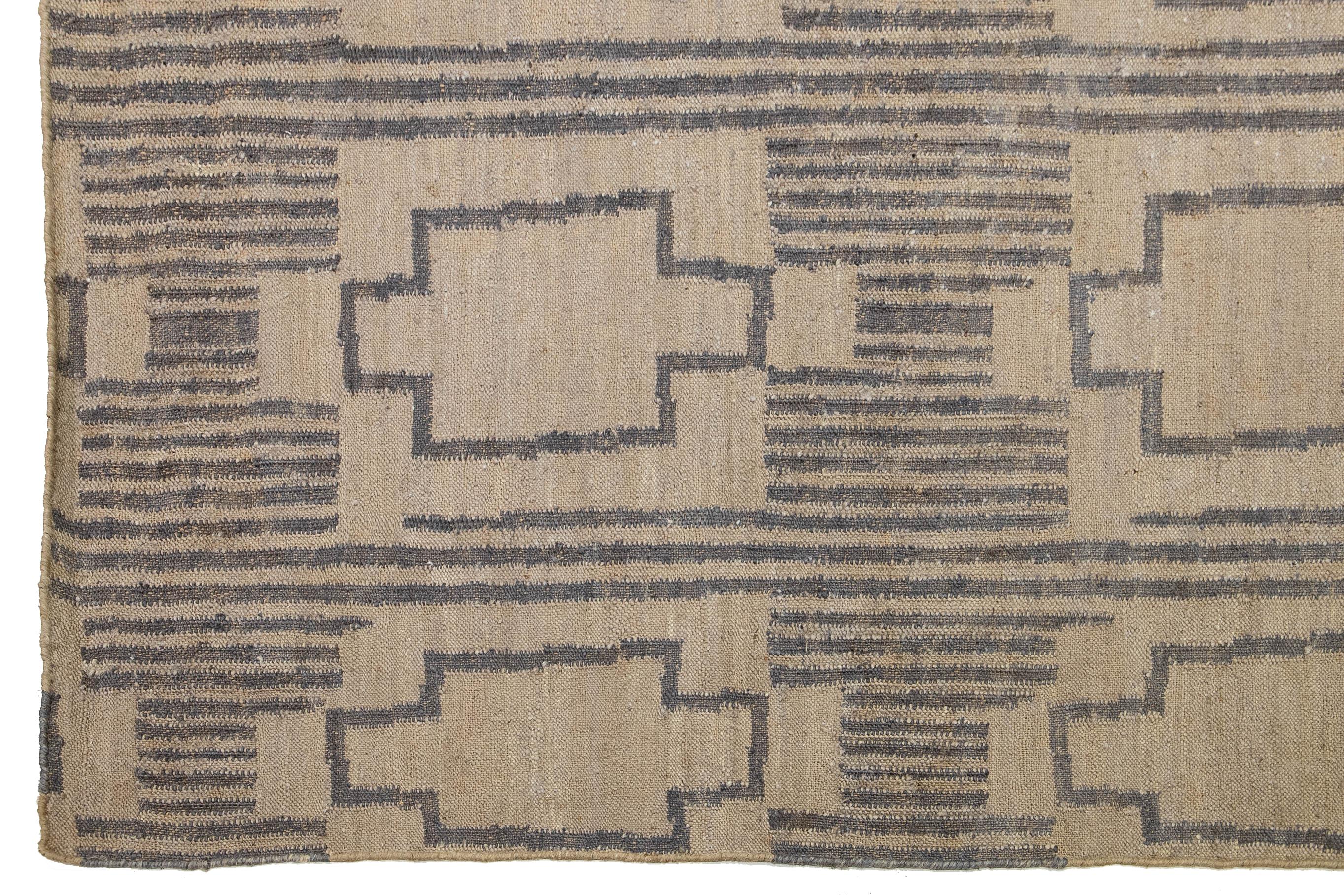 13 x 15 Modern Dhurrie Designed Natural Jute Rug In New Condition For Sale In Norwalk, CT