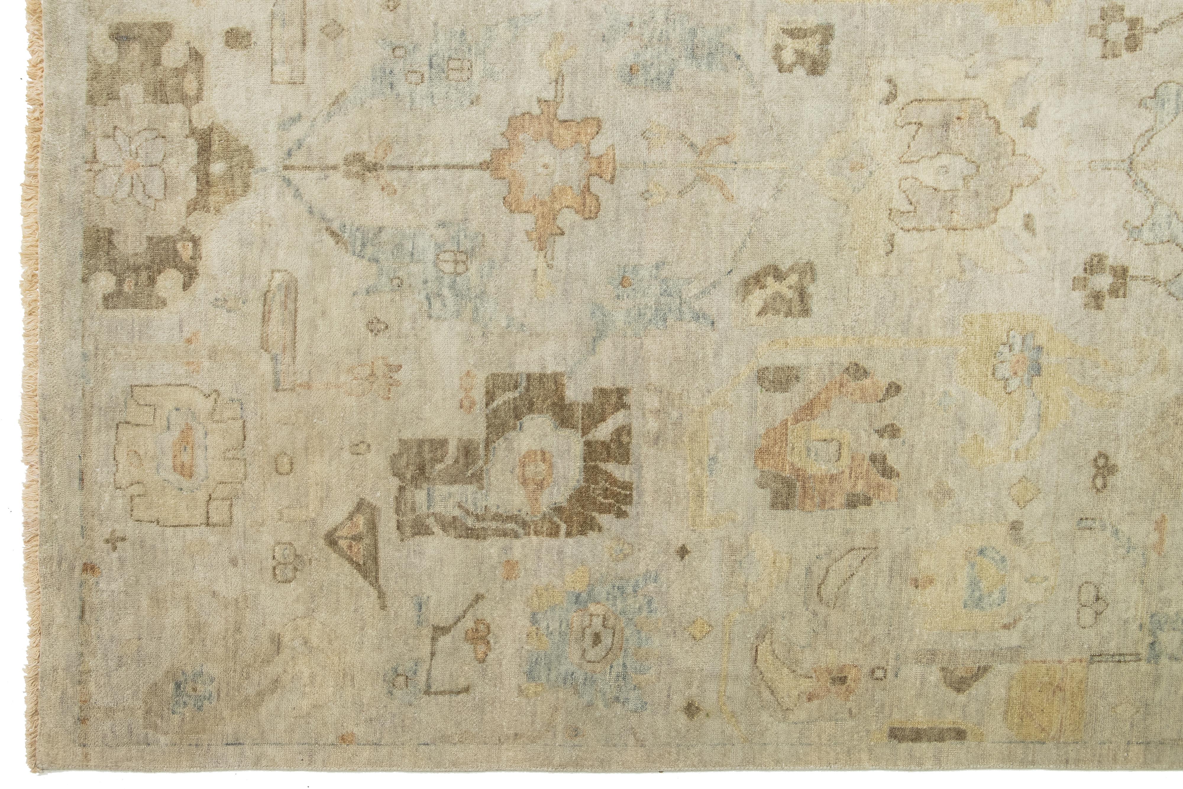 13 x 17 Modern Artisan Collection Beige Indian Wool Rug with Floral Design For Sale 2