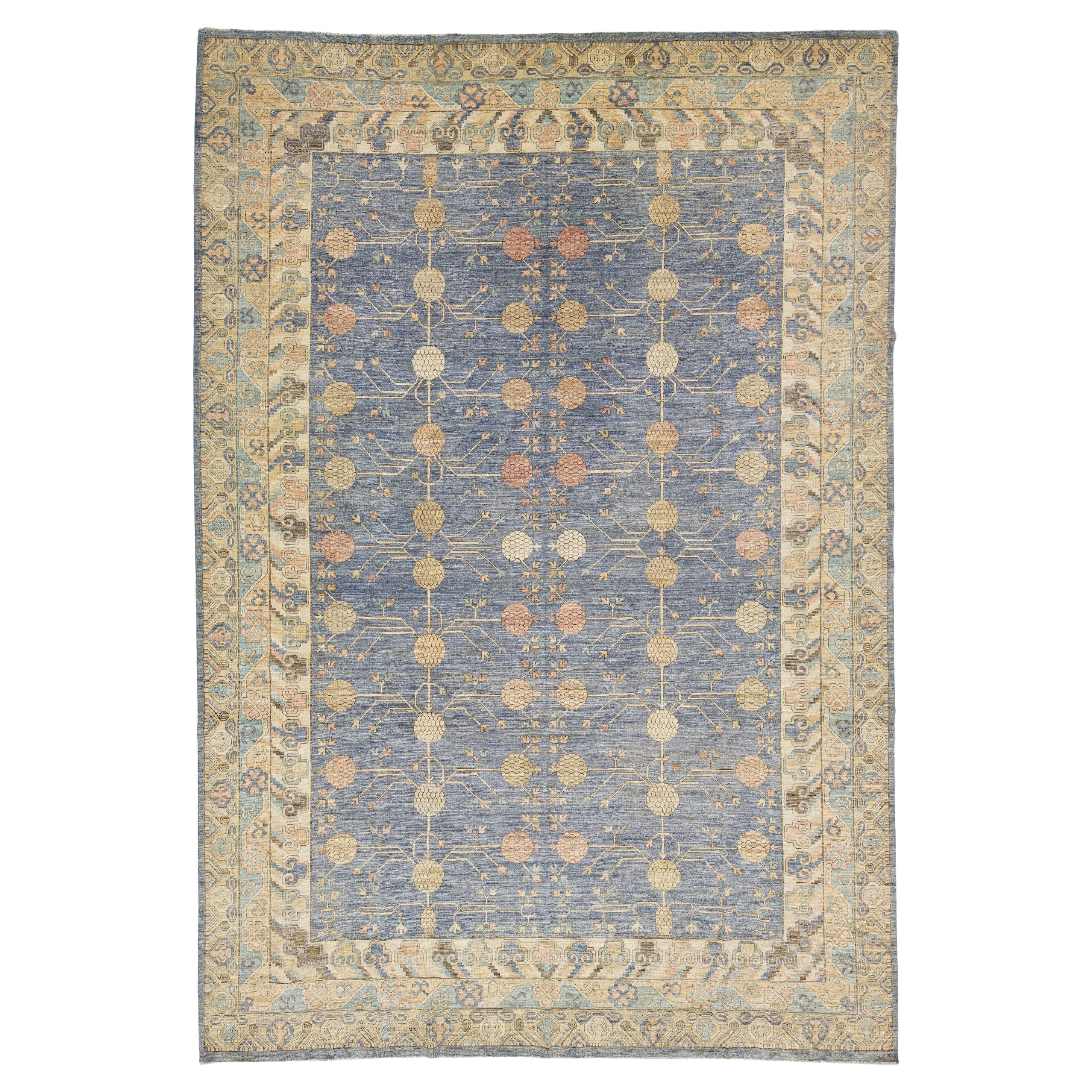 13 x 19 Blau Moderner Khotan-Stil Handgefertigter Wollteppich mit Allover-Muster